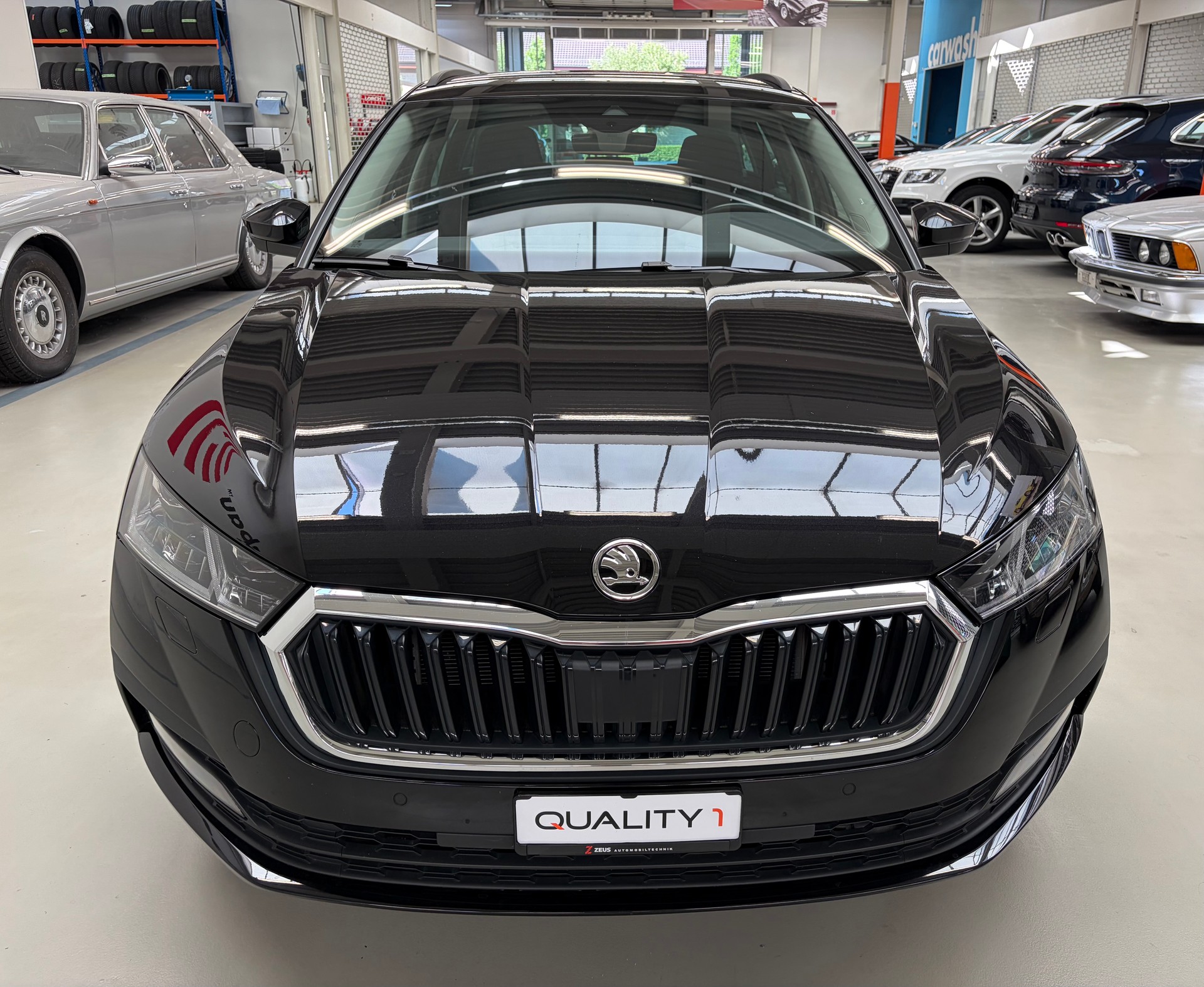 SKODA Octavia Combi 2.0 TDI DSG Ambition 4x4-image-7