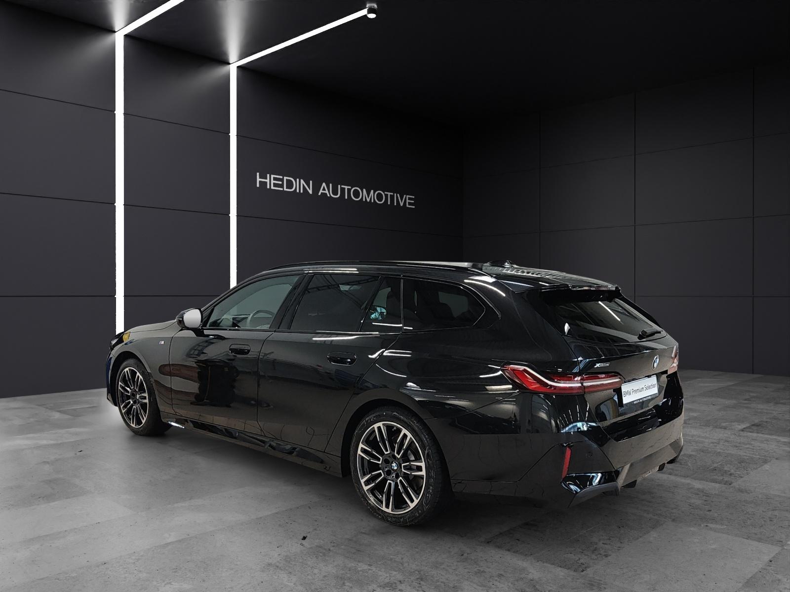 BMW 520d xDrive Touring-image-2