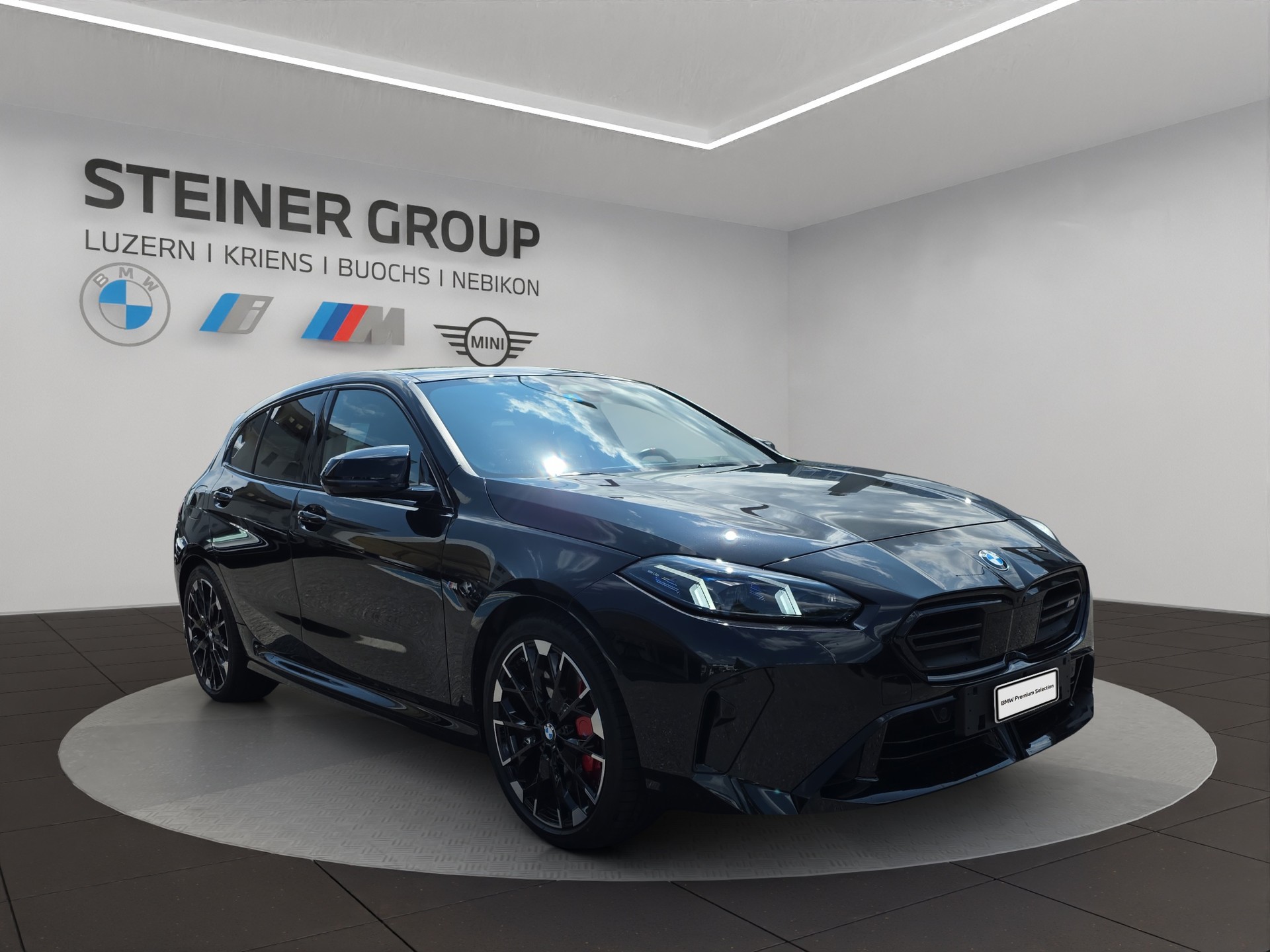 BMW M135 xDrive M Sport Pro-image-1
