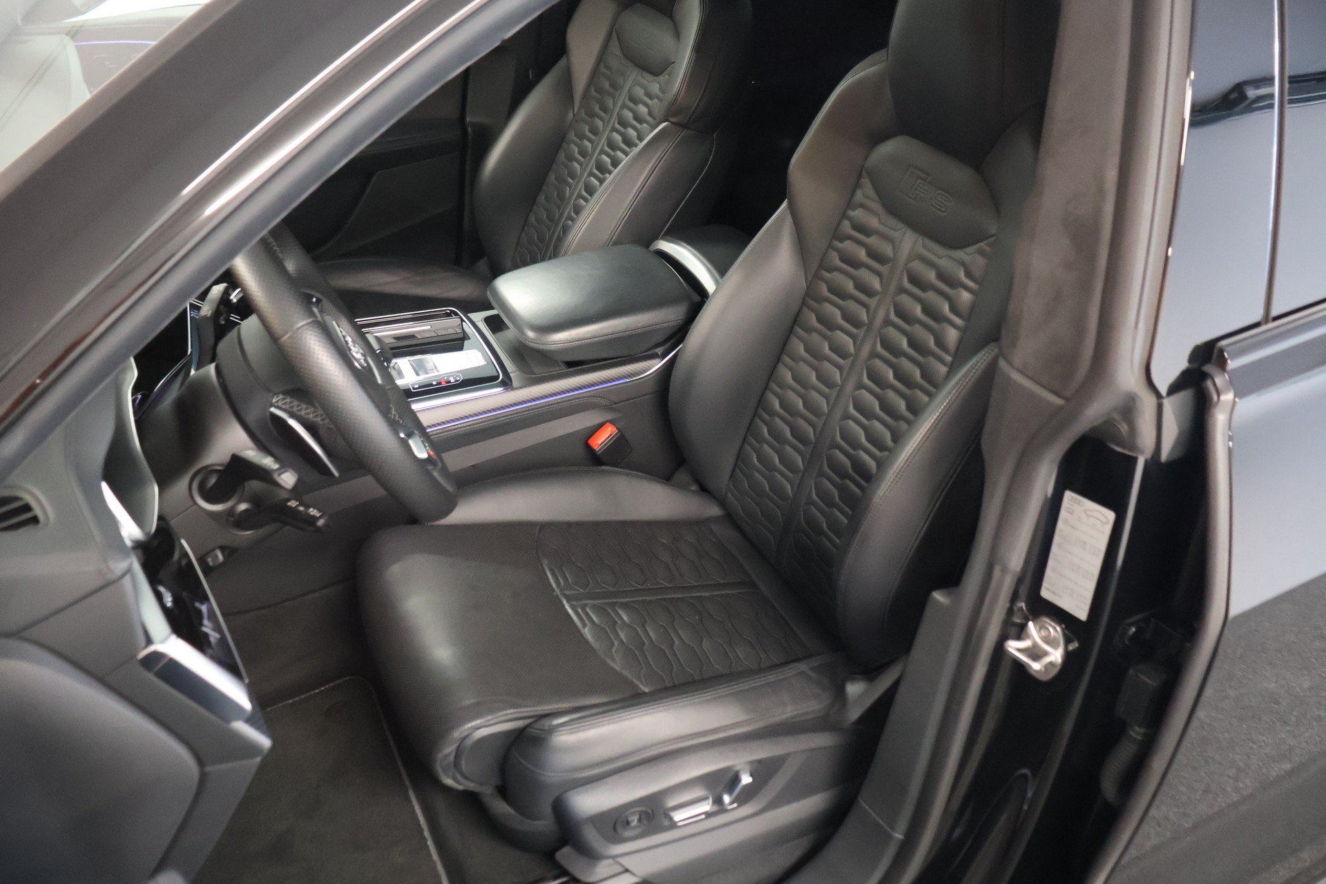 AUDI RSQ8 quattro tiptronic-image-10