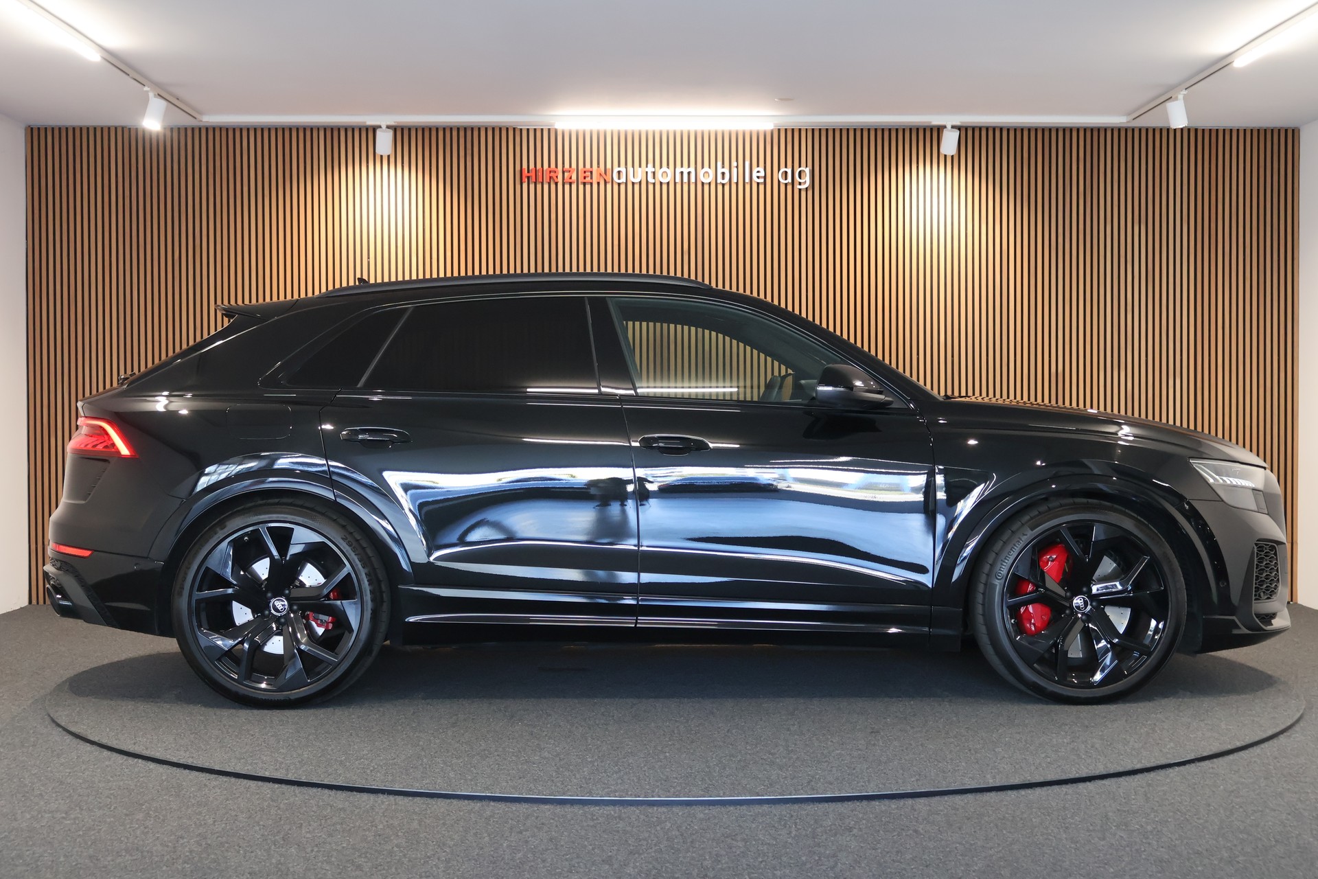 AUDI RSQ8 quattro tiptronic-image-5
