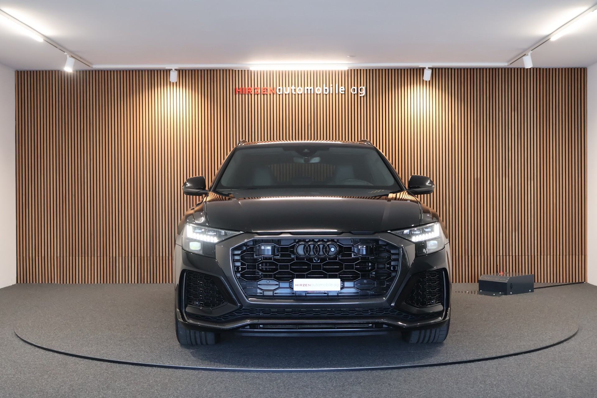 AUDI RSQ8 quattro tiptronic-image-7