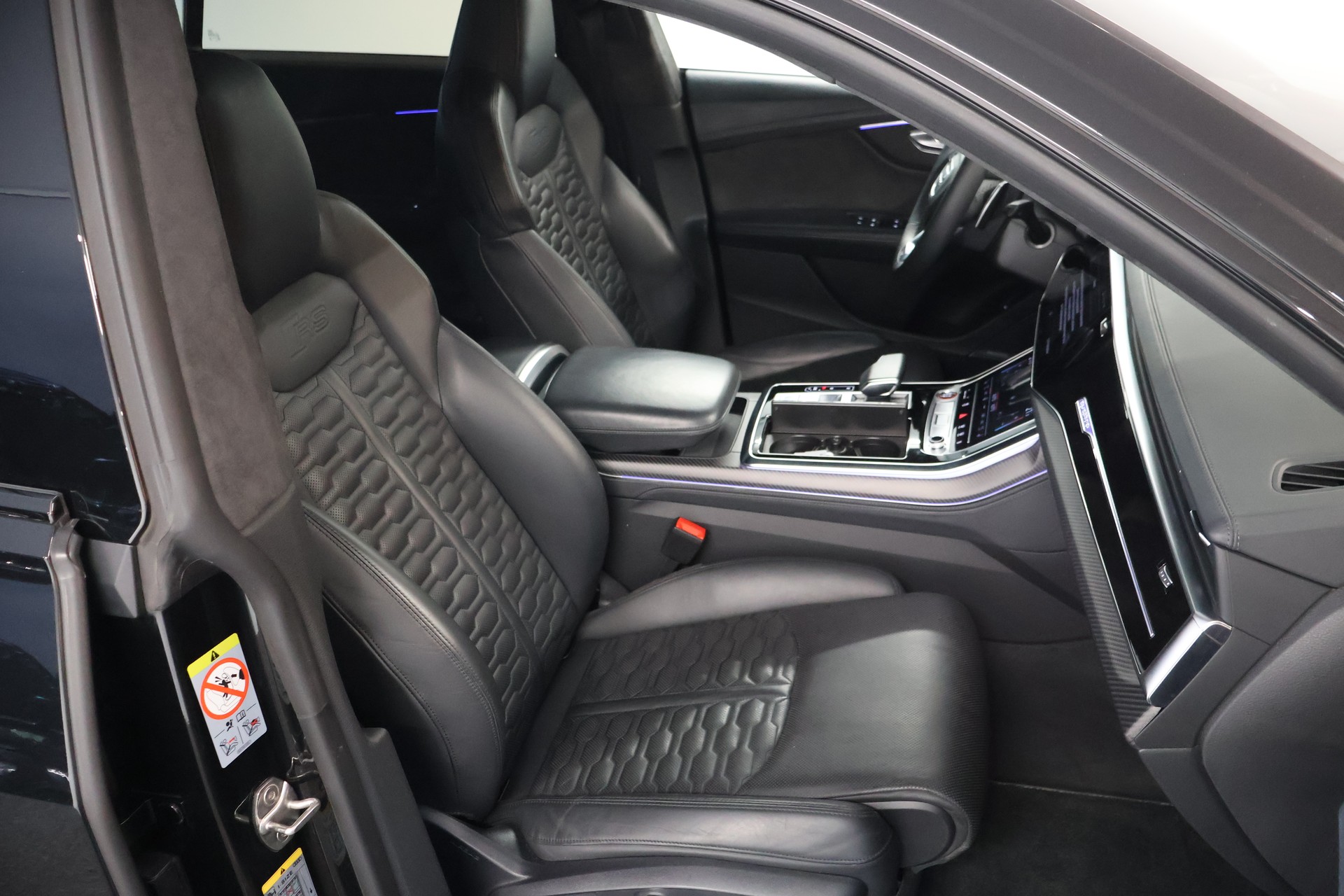 AUDI RSQ8 quattro tiptronic-image-13