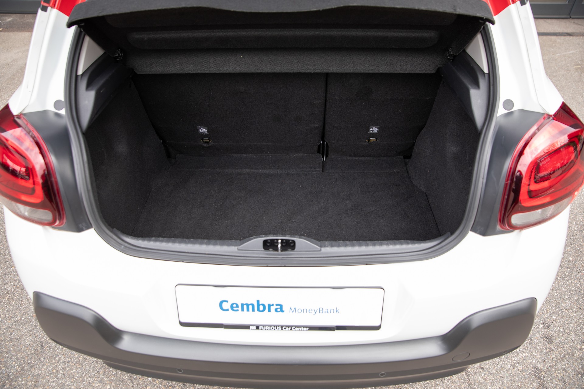 CITROEN C3 1.2i PureTech Shine EAT-image-12