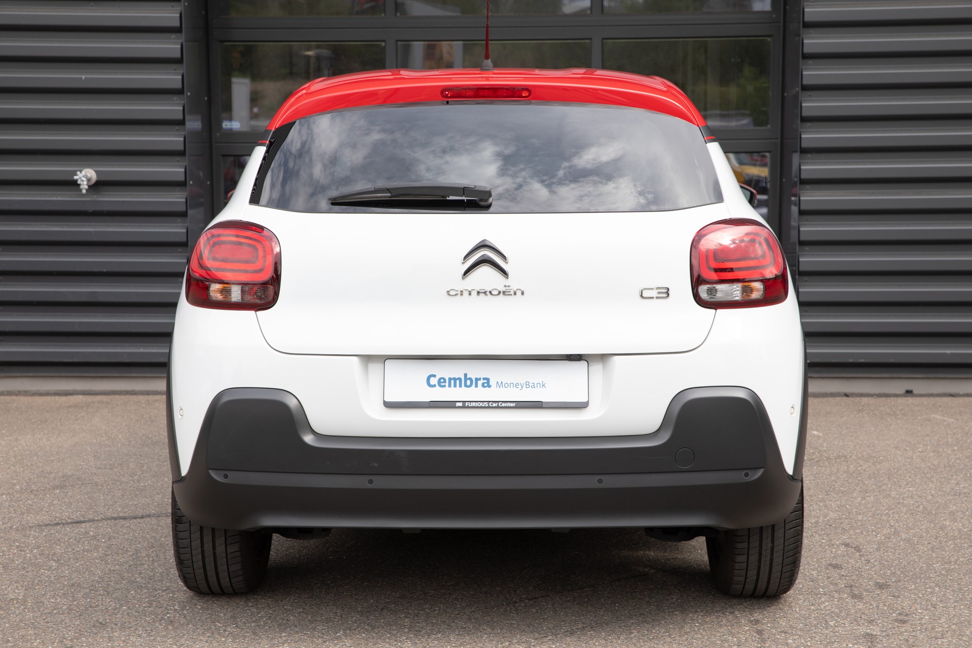 CITROEN C3 1.2i PureTech Shine EAT-image-6