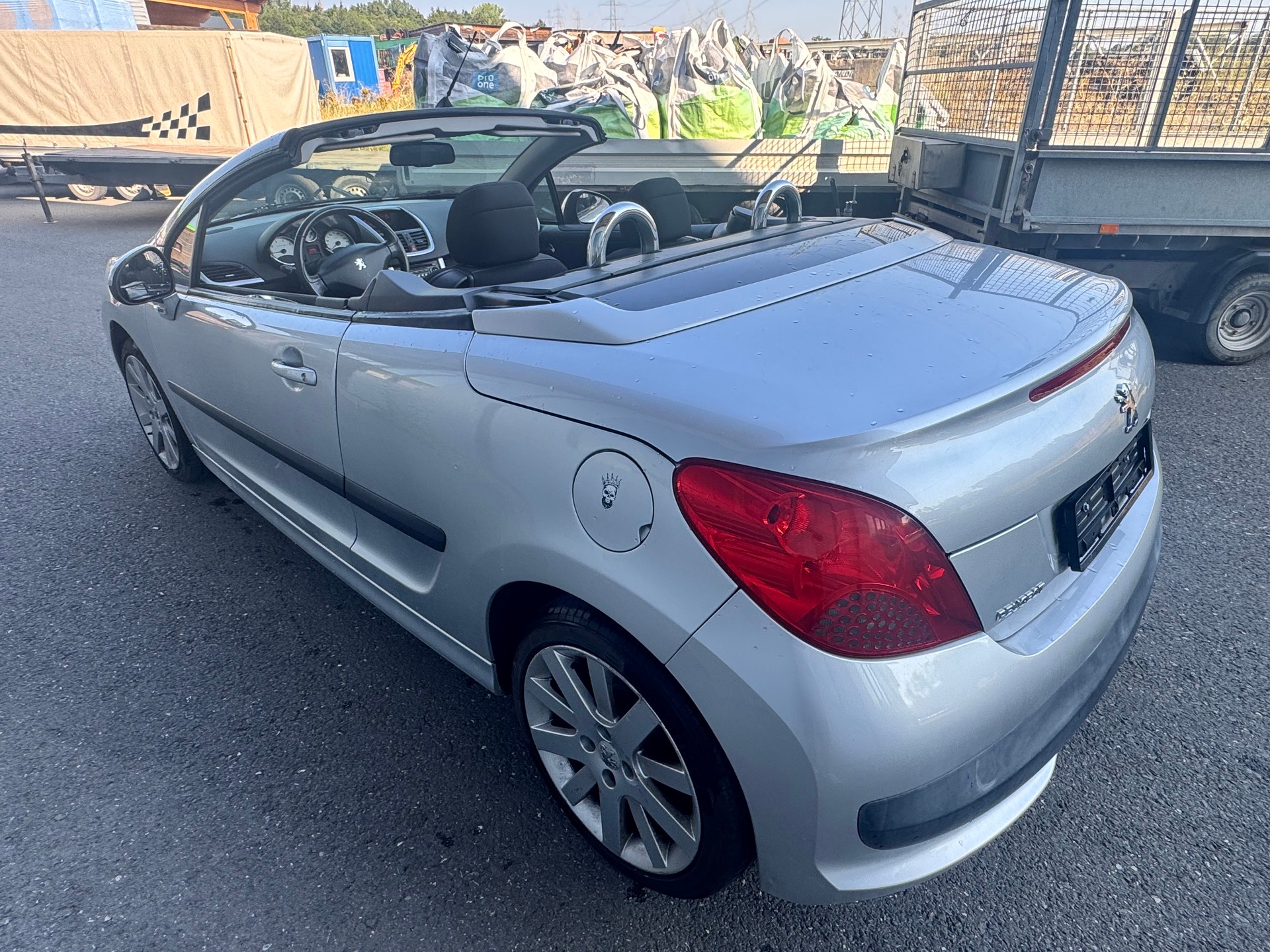 PEUGEOT 207 CC 1.6 16V Sport-image-3
