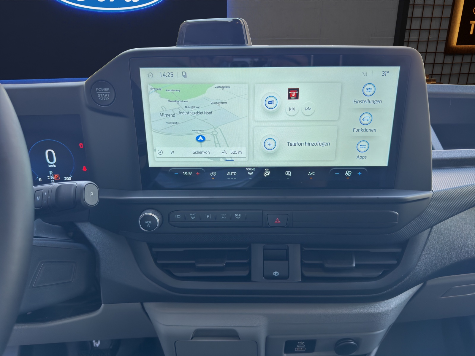 FORD Transit Custom Van 320 L2 2.0 EcoBlue 170PS Trend Automat-image-11