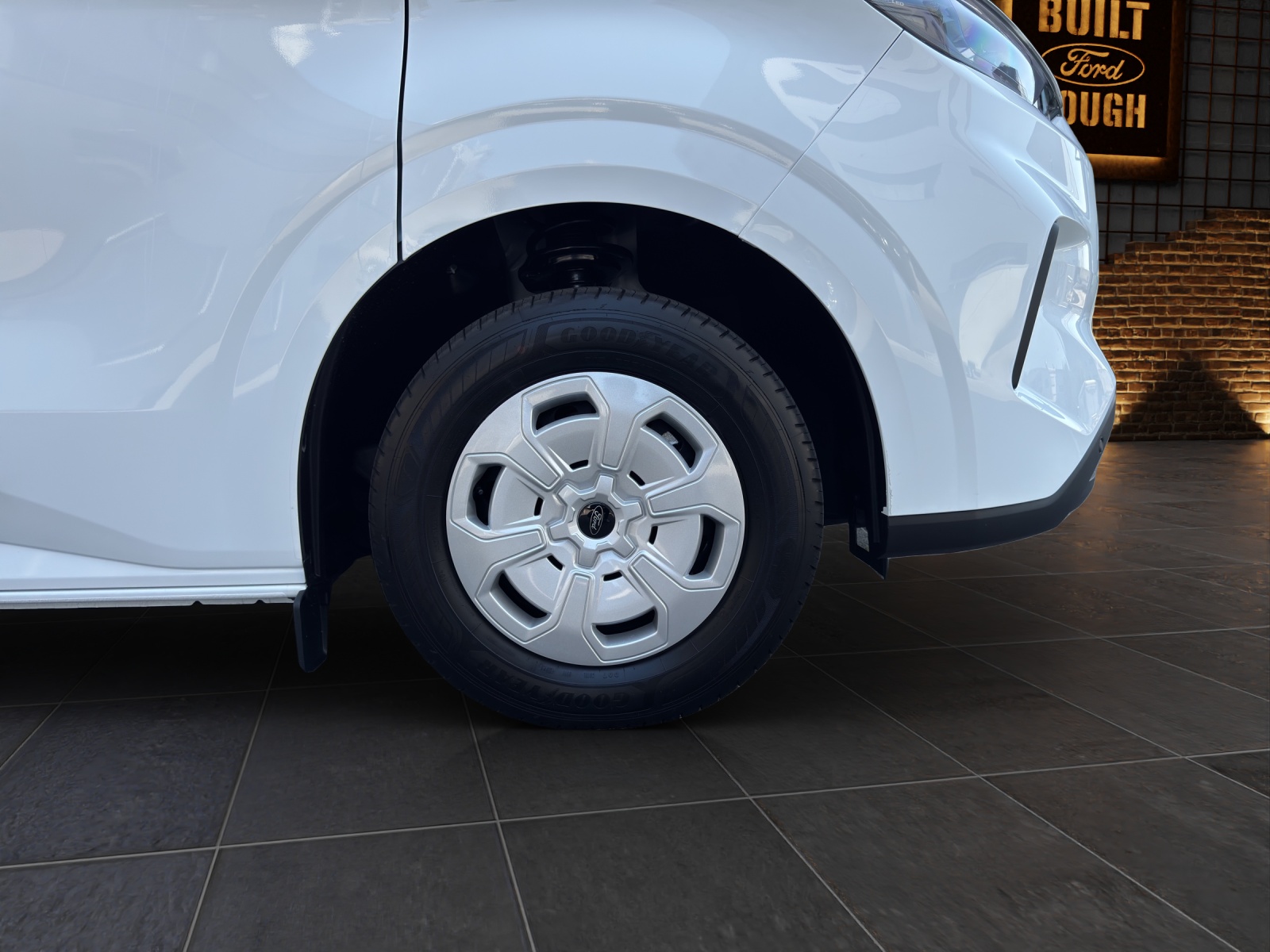FORD Transit Custom Van 320 L2 2.0 EcoBlue 170PS Trend Automat-image-15