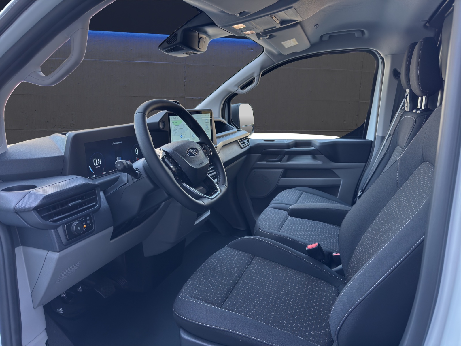 FORD Transit Custom Van 320 L2 2.0 EcoBlue 170PS Trend Automat-image-8