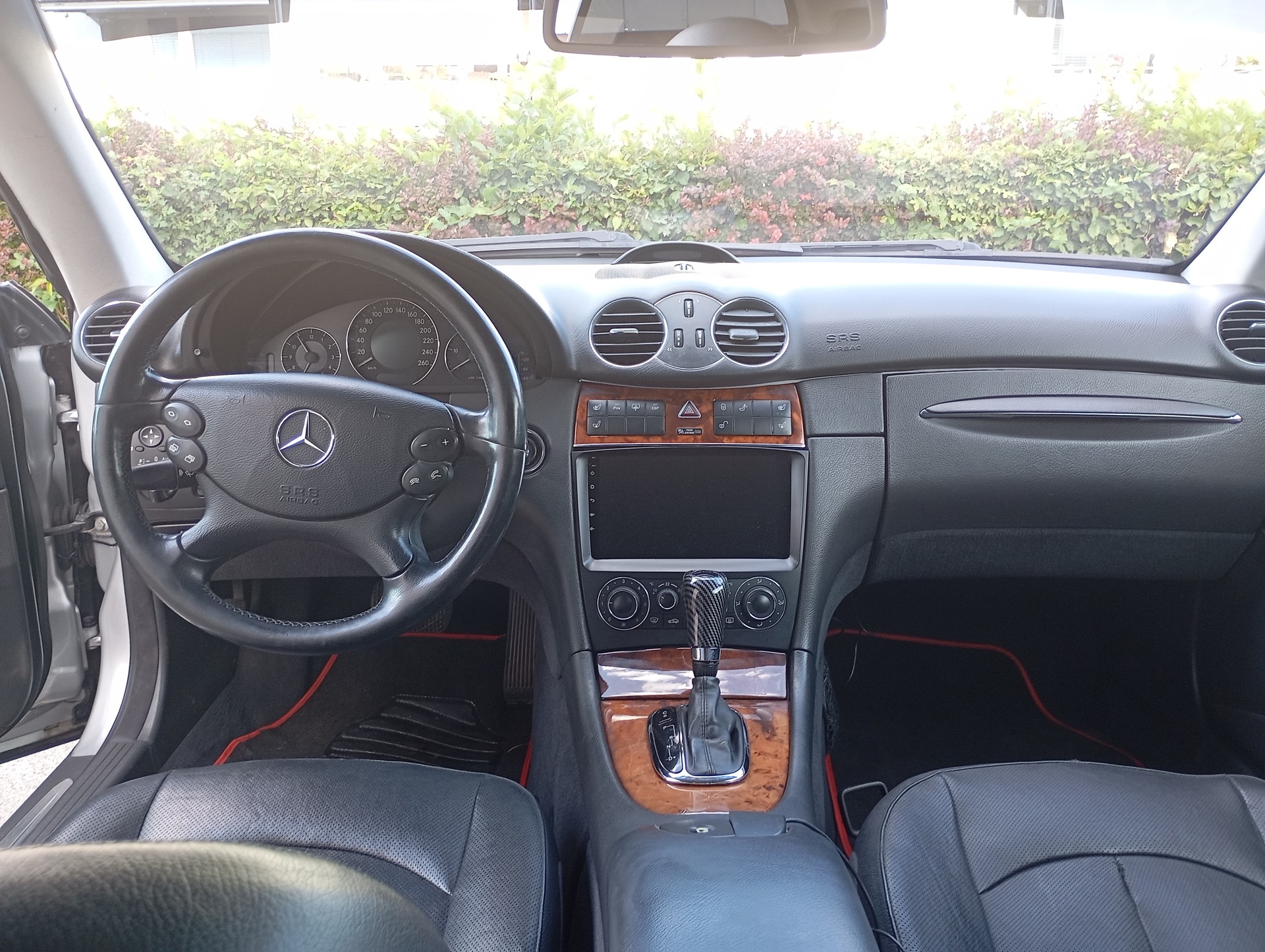 MERCEDES-BENZ CLK 270 CDI-image-4