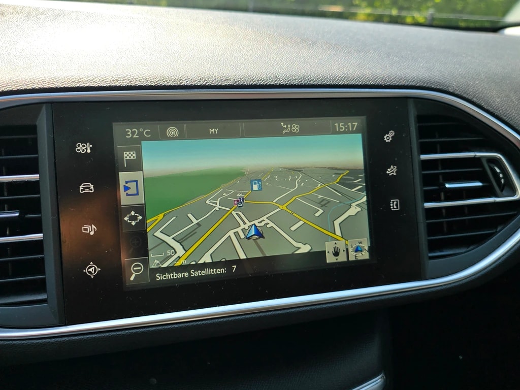 PEUGEOT 308 SW 1.6 HDI Business-image-8