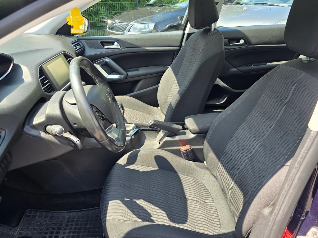 PEUGEOT 308 SW 1.6 HDI Business-image-7