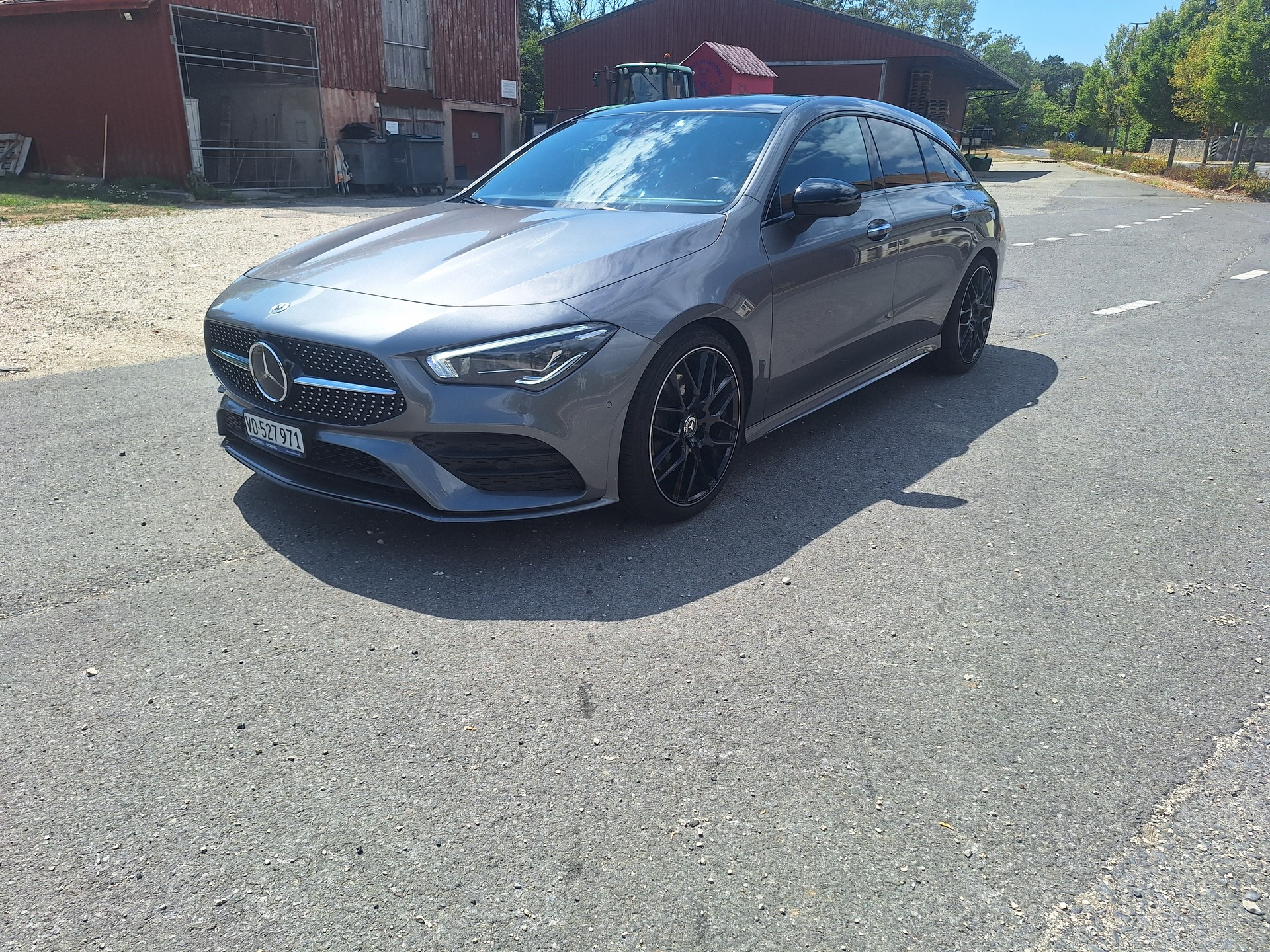 MERCEDES-BENZ CLA 200 AMG Line-image-0