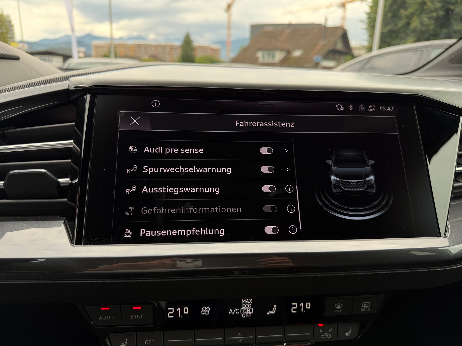 AUDI Q4 Sportback e-tron S-LINE 50 quattro-image-24