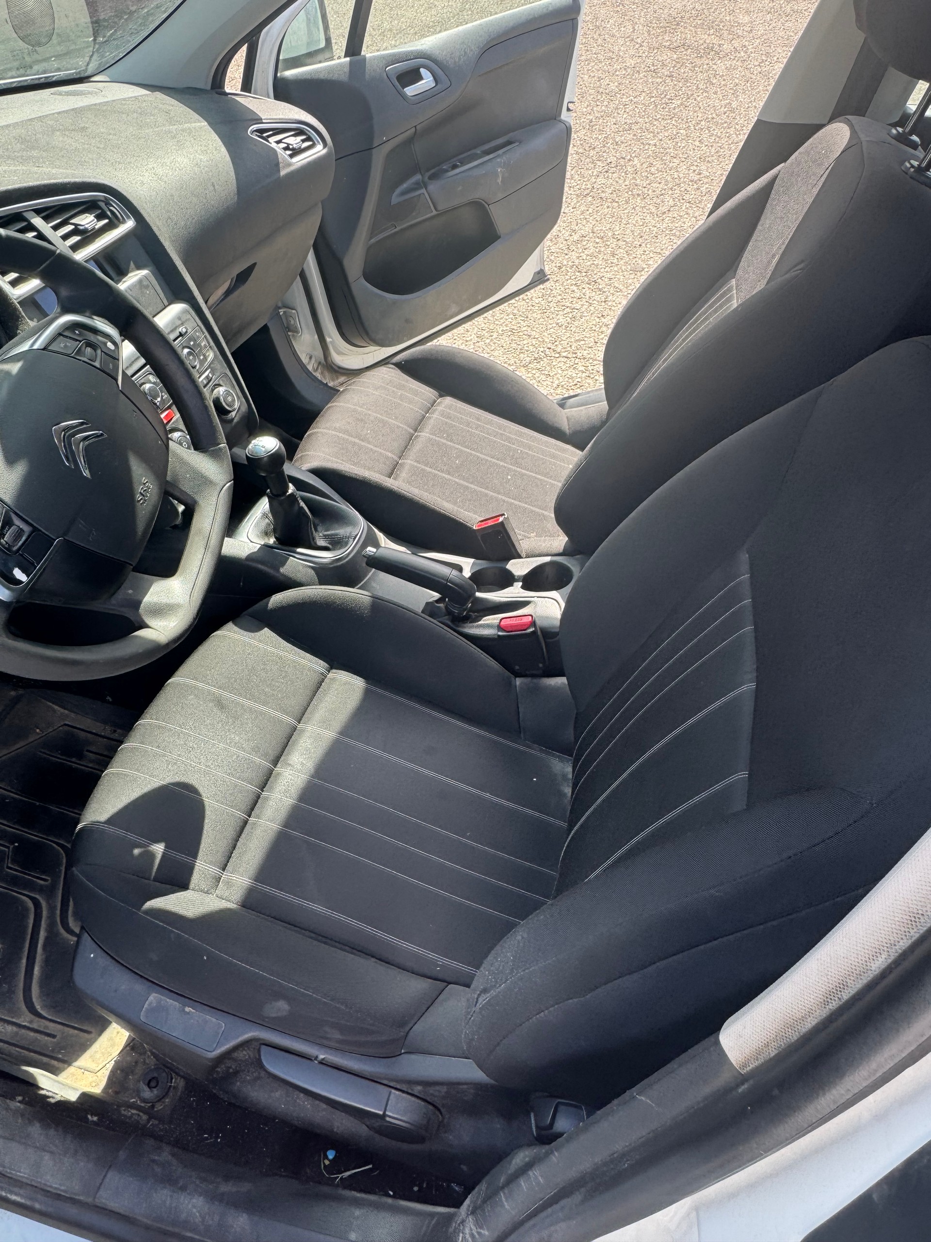 CITROEN C4 1.2 Pure Tech Feel-image-6