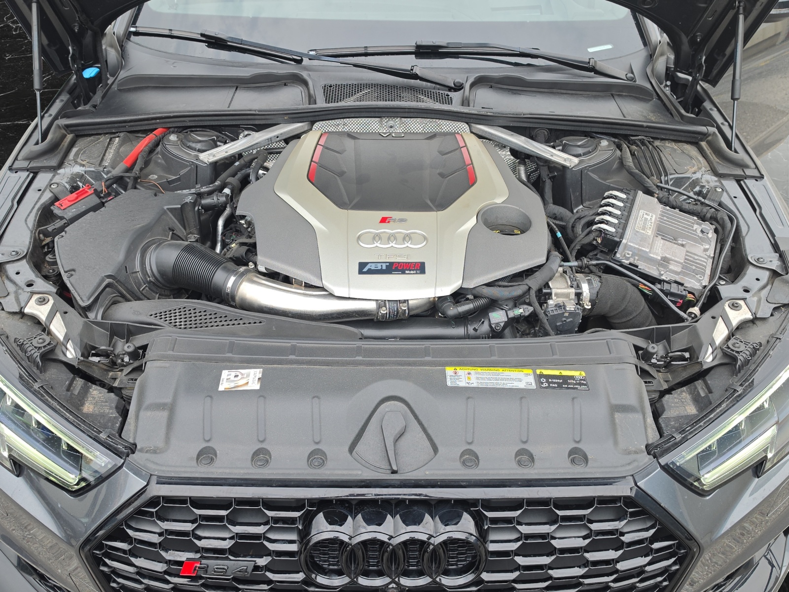 AUDI RS4 Avant 2.9 TFSI quattro tiptronic-image-13