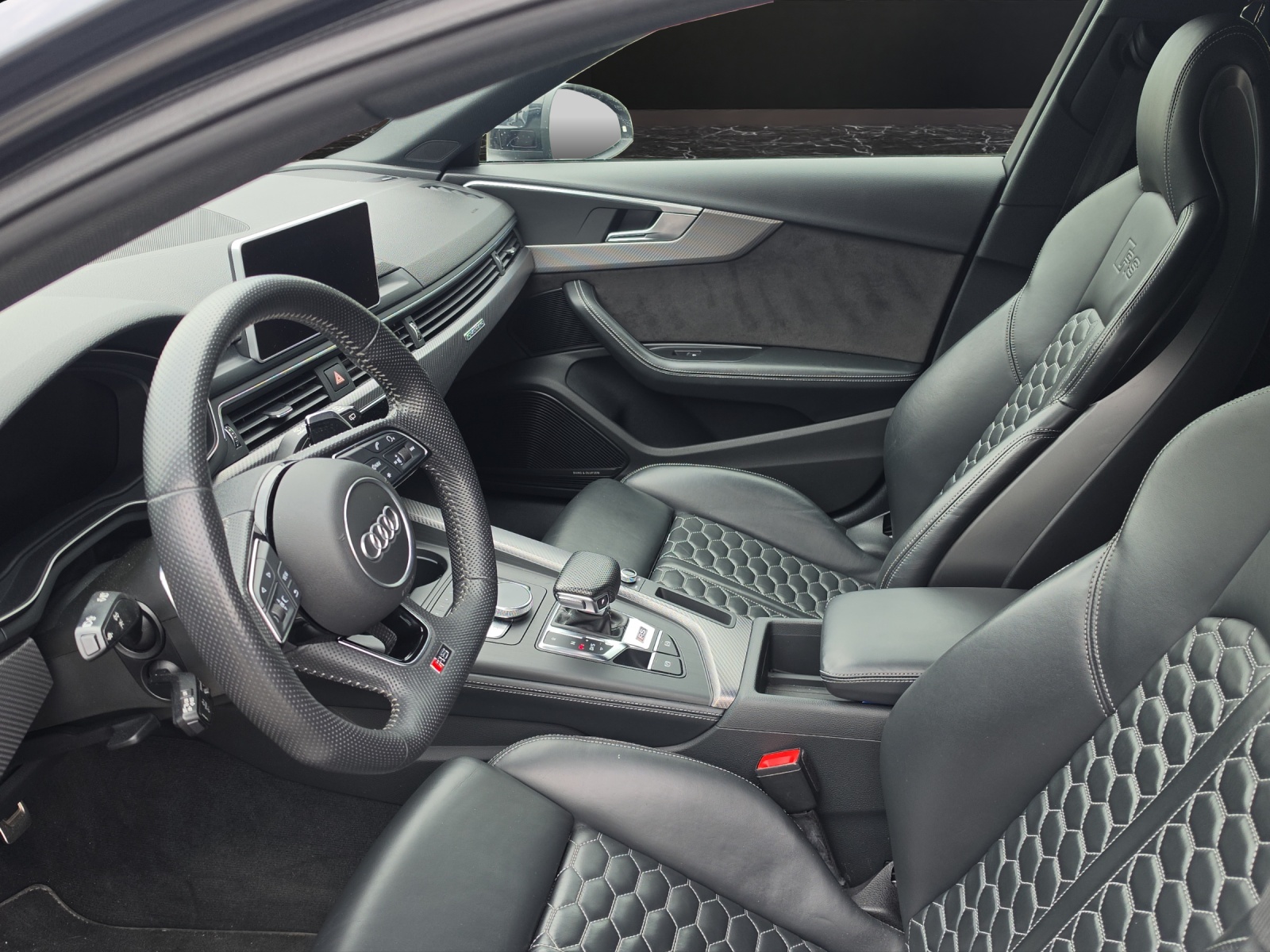 AUDI RS4 Avant 2.9 TFSI quattro tiptronic-image-5