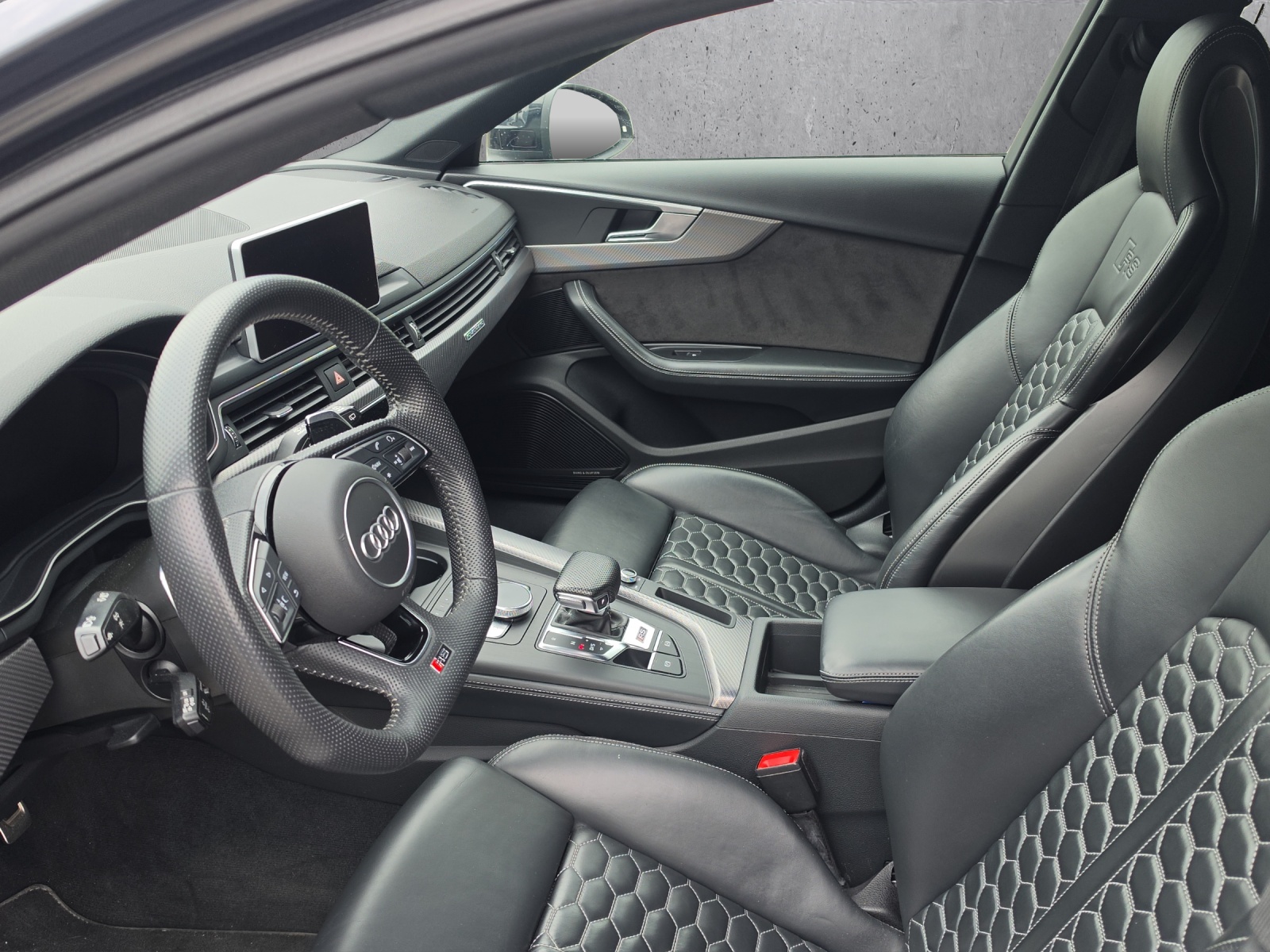 AUDI RS4 Avant 2.9 TFSI quattro tiptronic-image-5