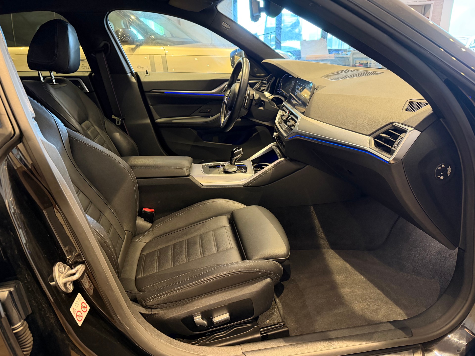 BMW M440i xDrive Gran Coupé-image-5