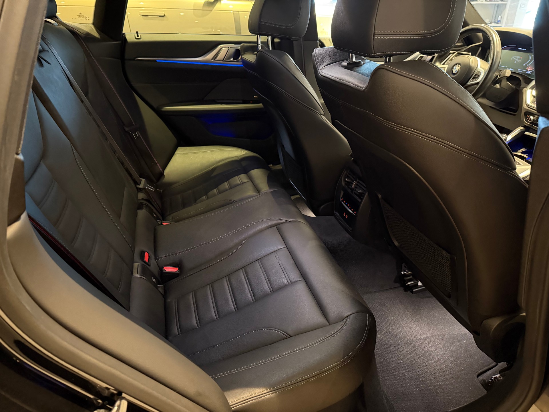 BMW M440i xDrive Gran Coupé-image-7
