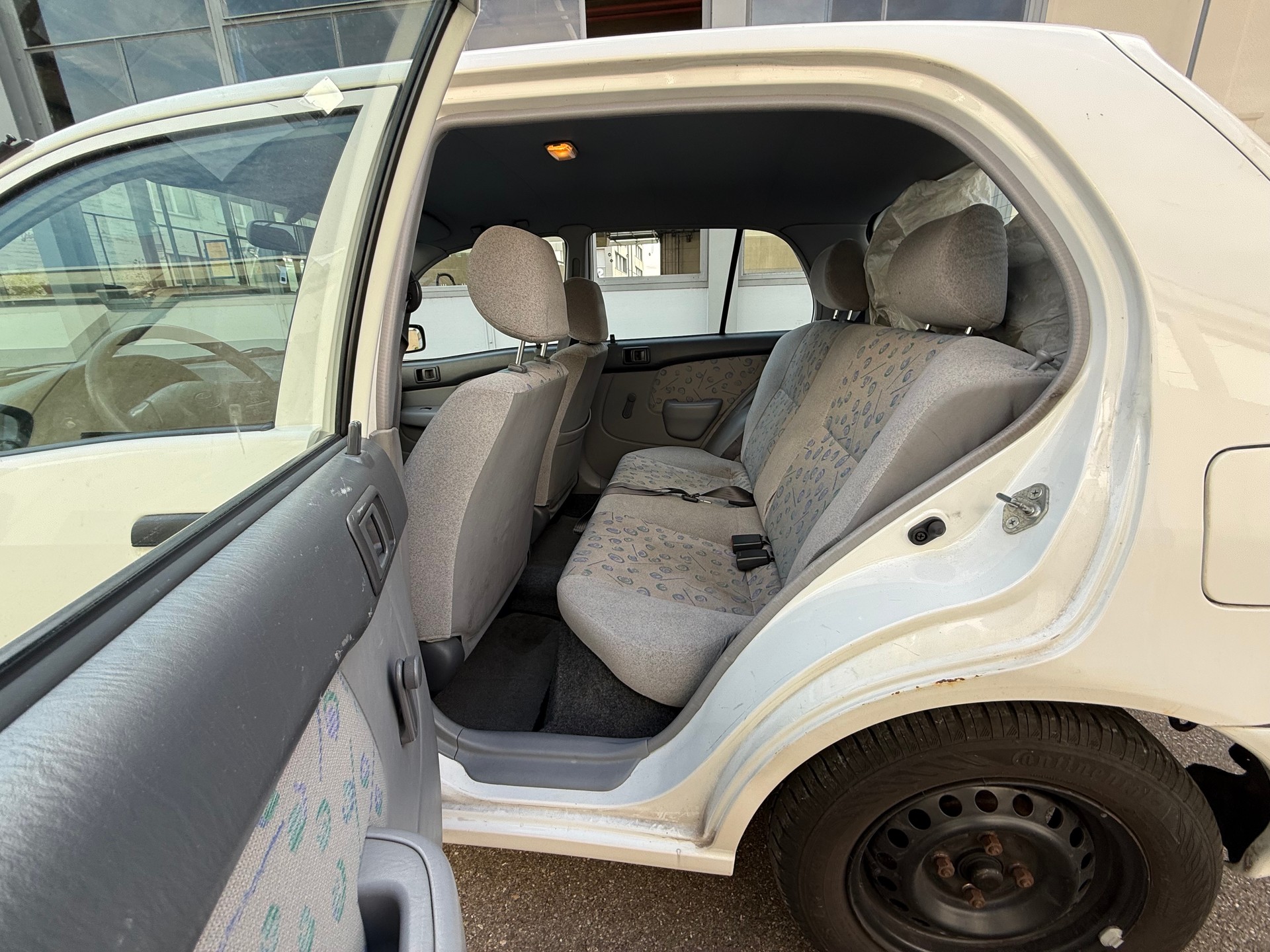 TOYOTA Starlet 1.3-image-12