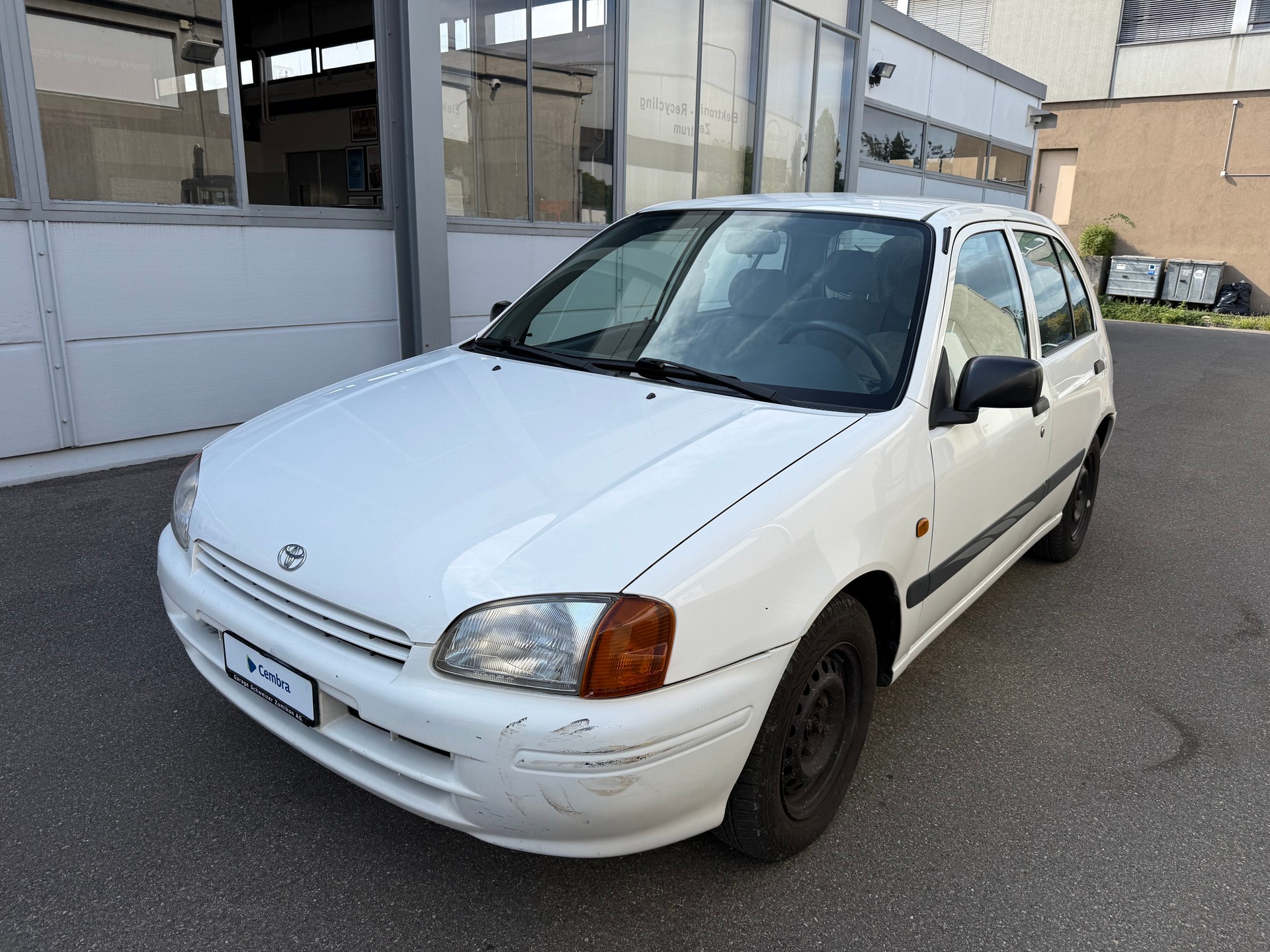 TOYOTA Starlet 1.3-image-0