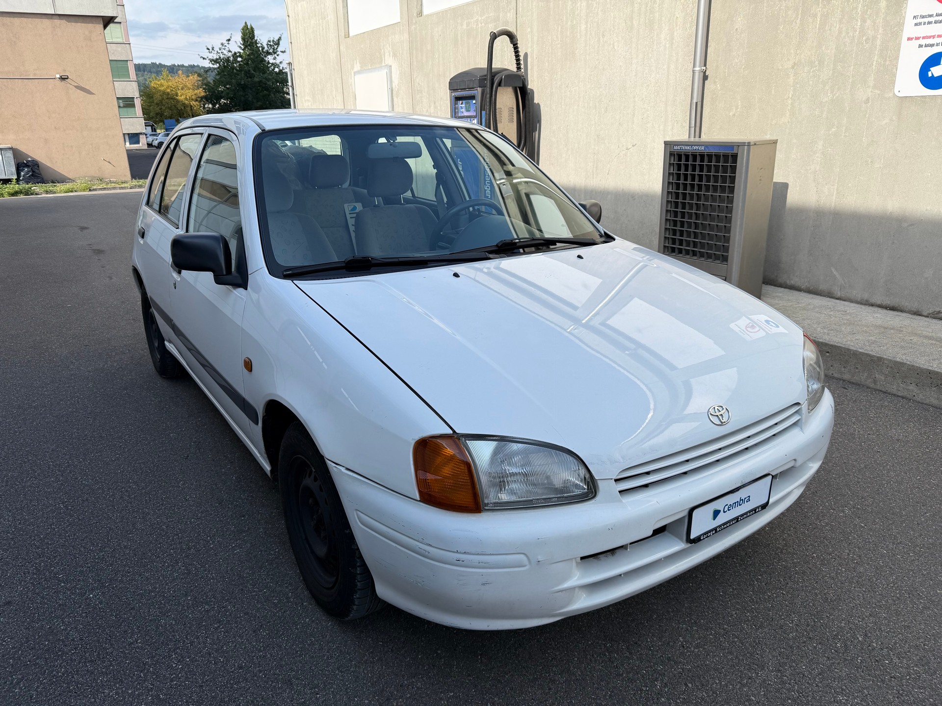 TOYOTA Starlet 1.3-image-1