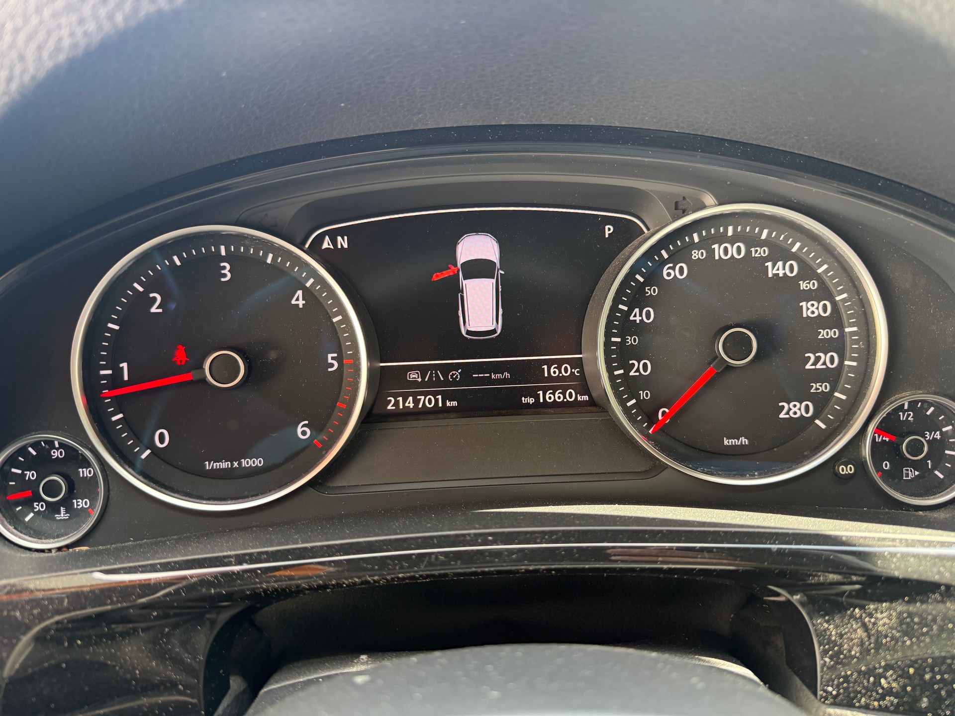 VW Touareg 3.0 TDI V6-image-21