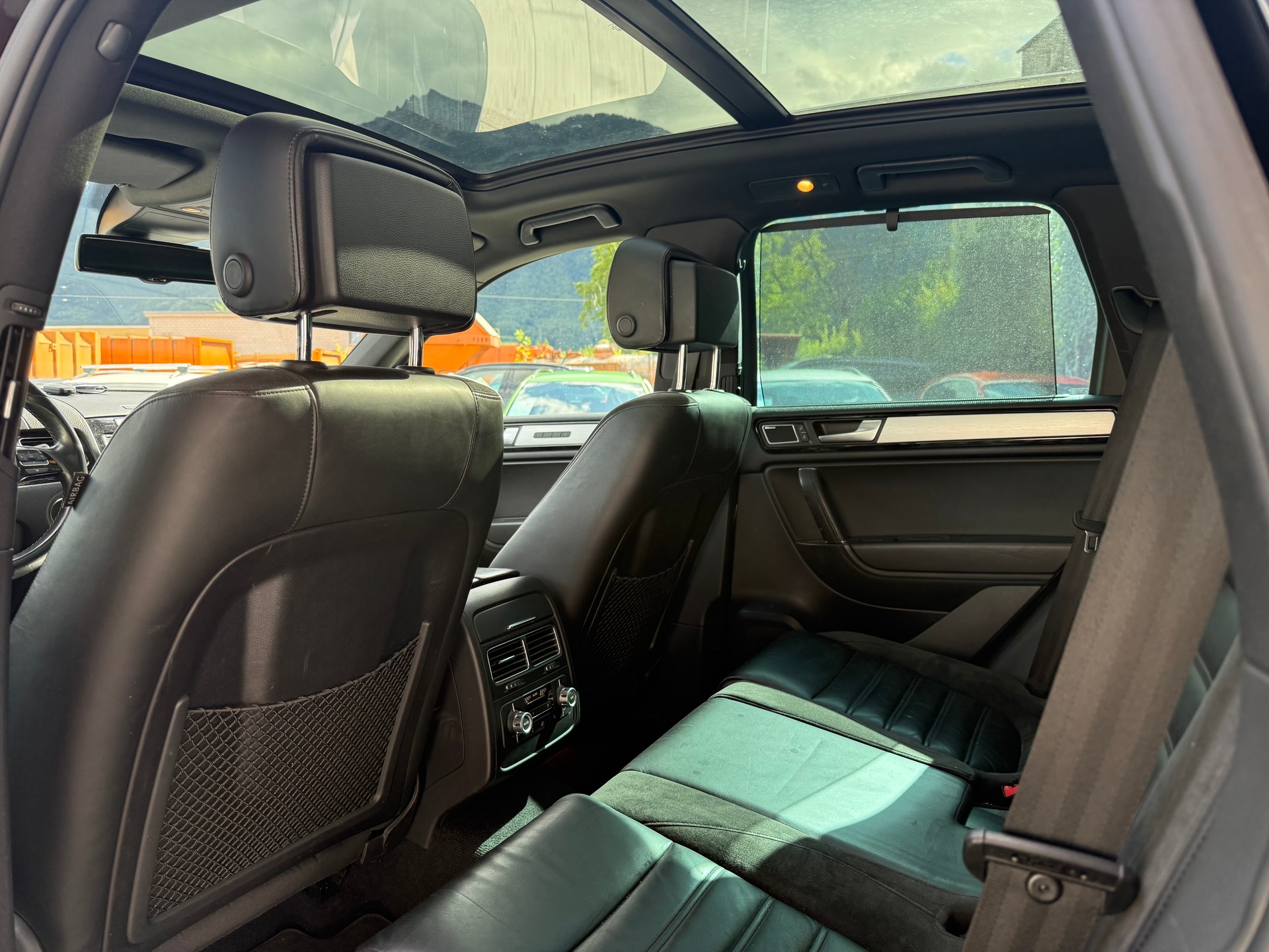 VW Touareg 3.0 TDI V6-image-17