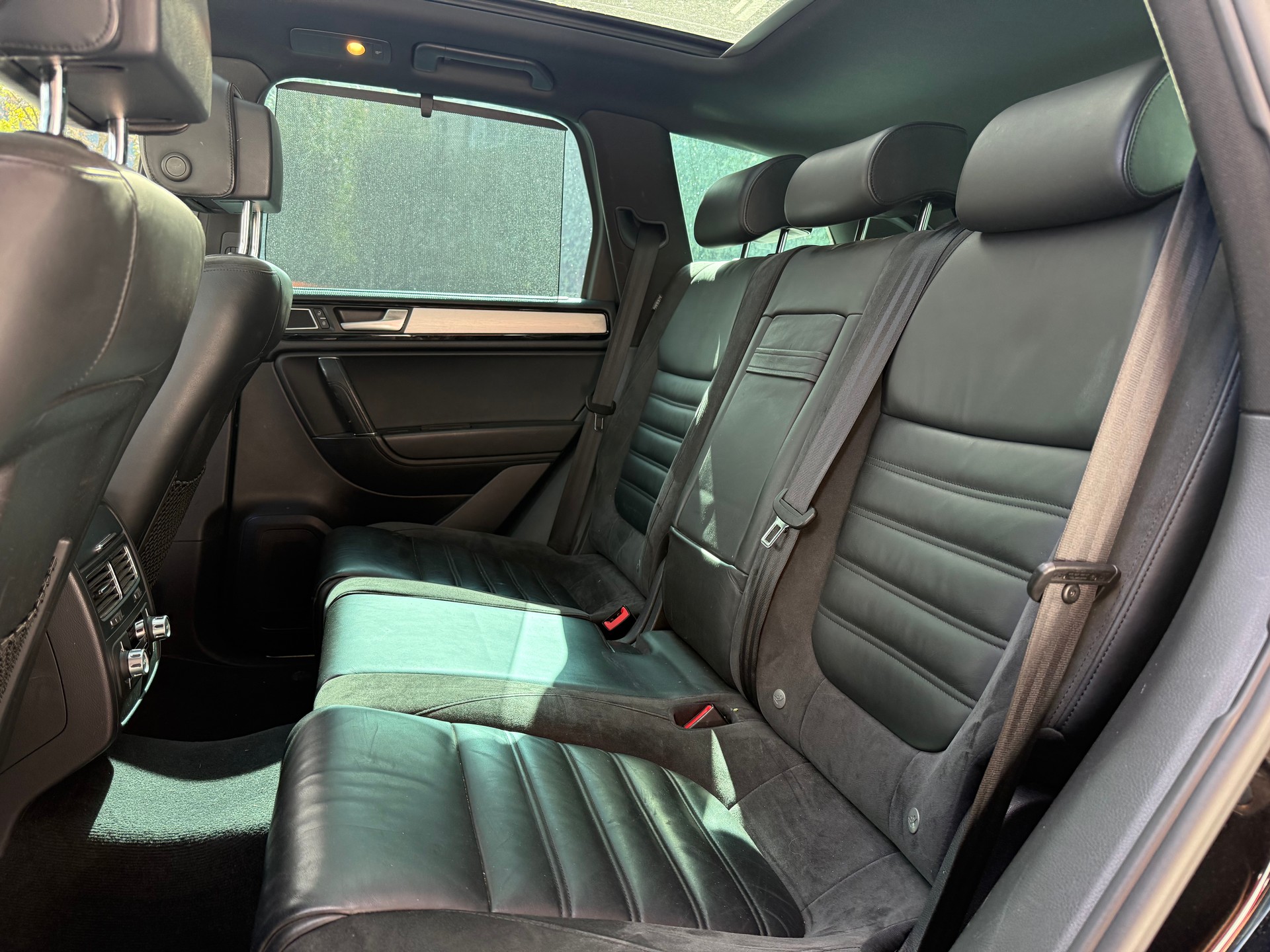 VW Touareg 3.0 TDI V6-image-18