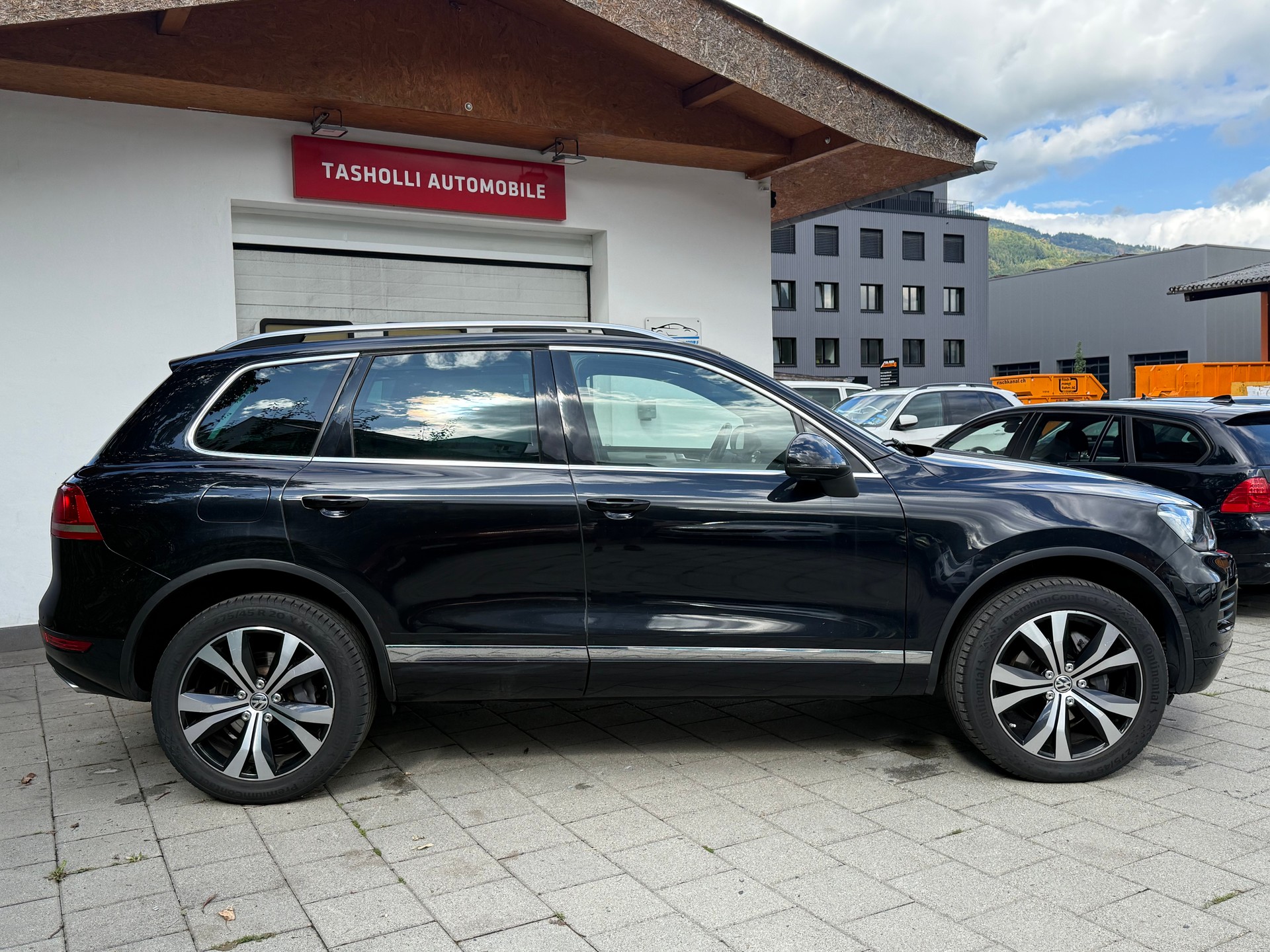 VW Touareg 3.0 TDI V6-image-9