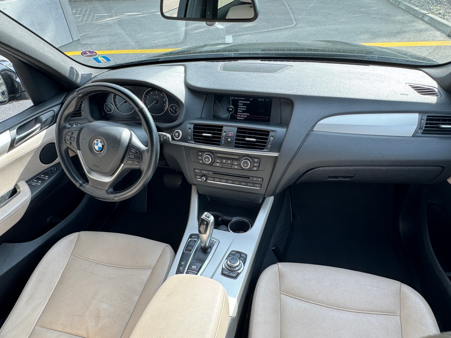 BMW X3 xDrive 20i Steptronic-image-11