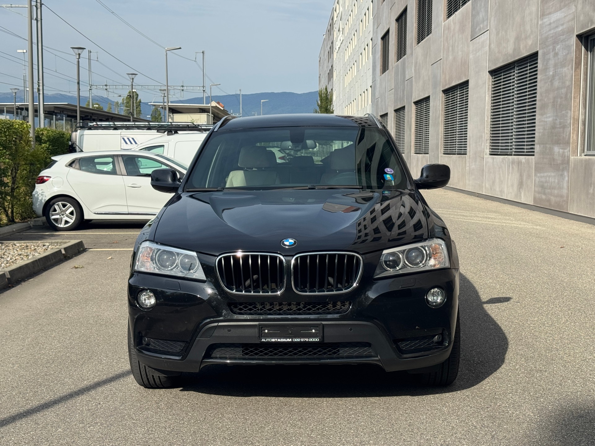 BMW X3 xDrive 20i Steptronic-image-0