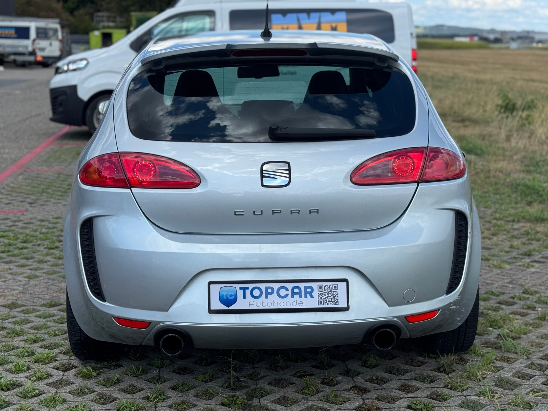 SEAT Leon 2.0 TSI Cupra-image-4