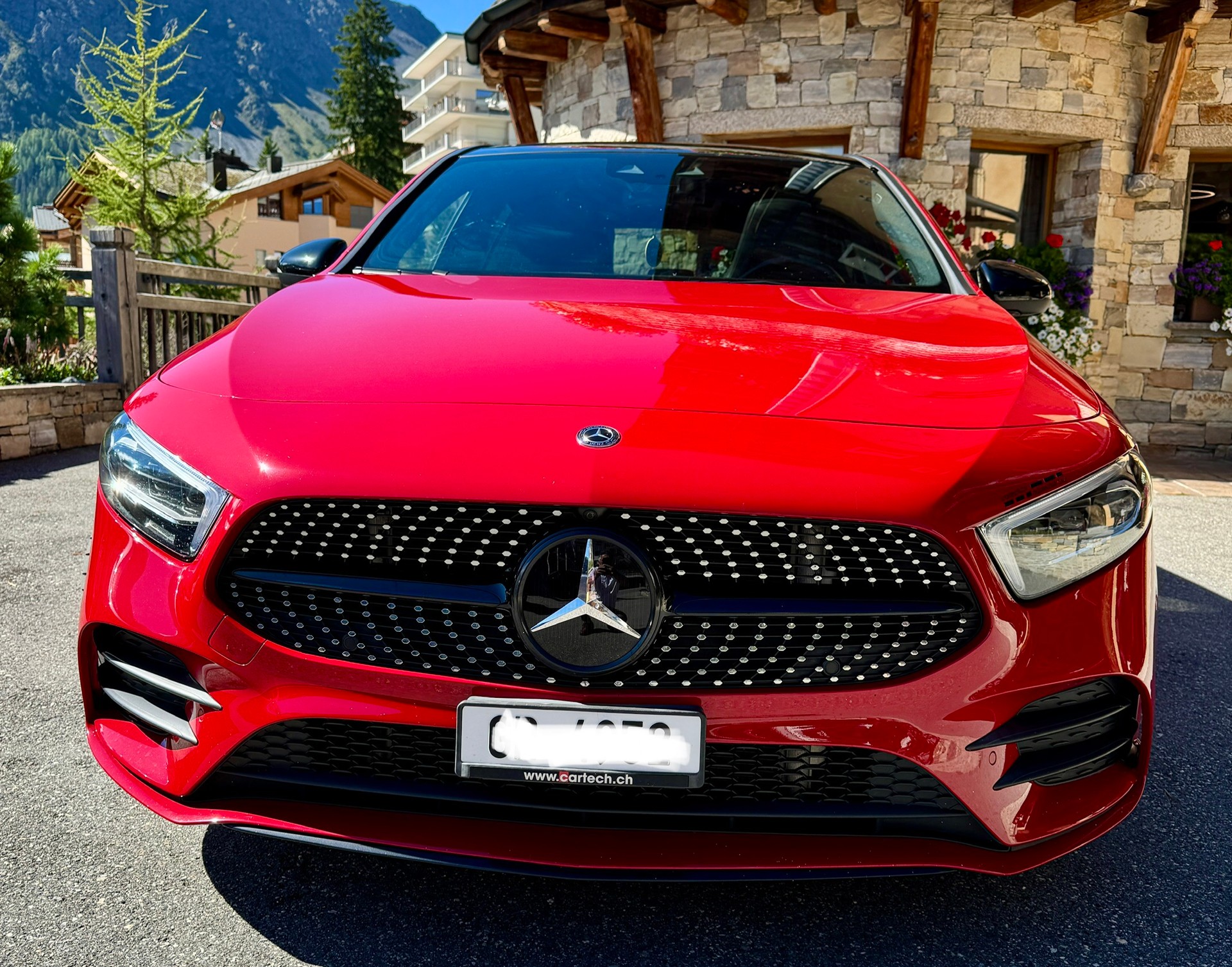 MERCEDES-BENZ A 250 AMG Line 4m-image-2