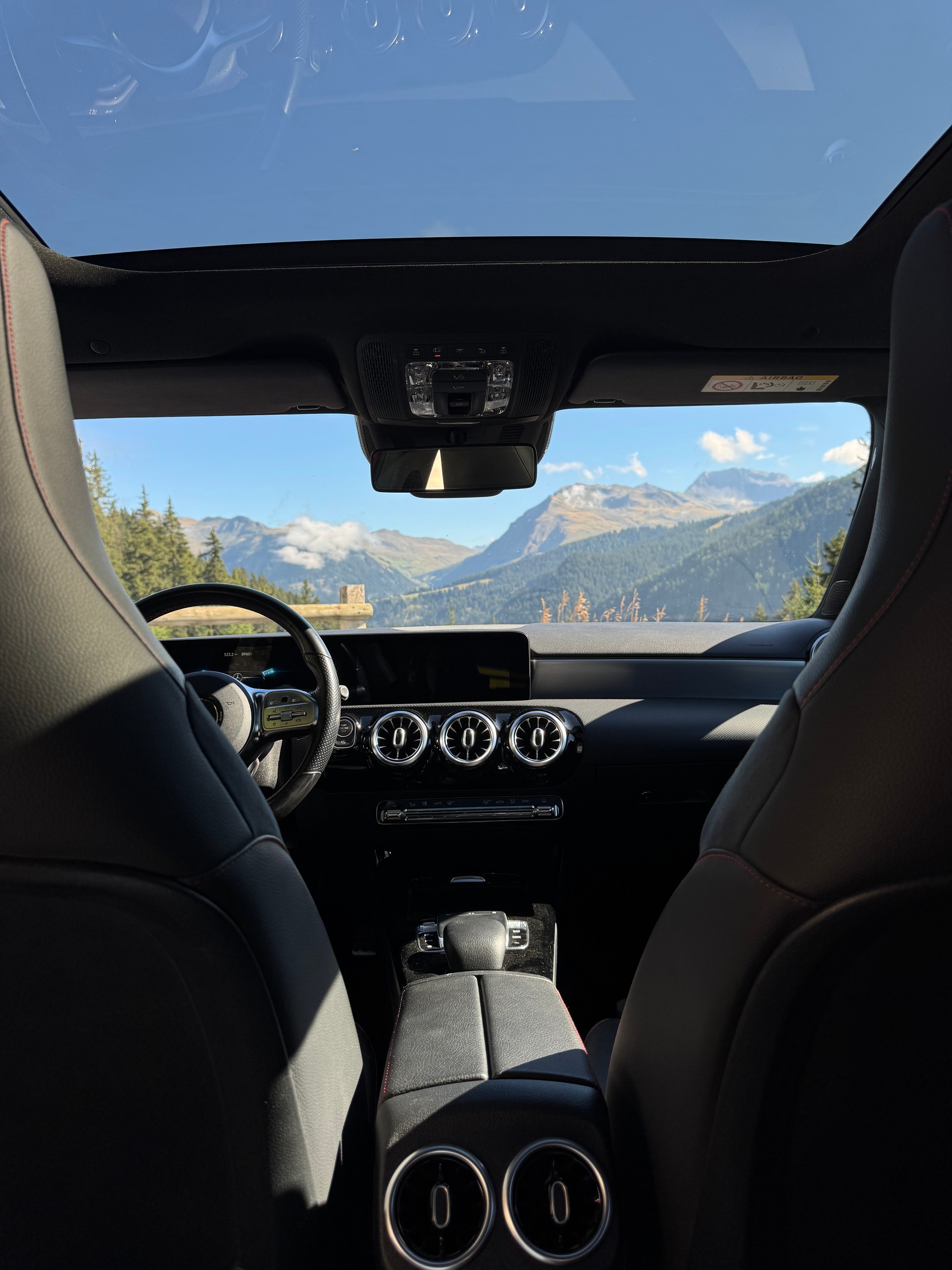 MERCEDES-BENZ A 250 AMG Line 4m-image-5