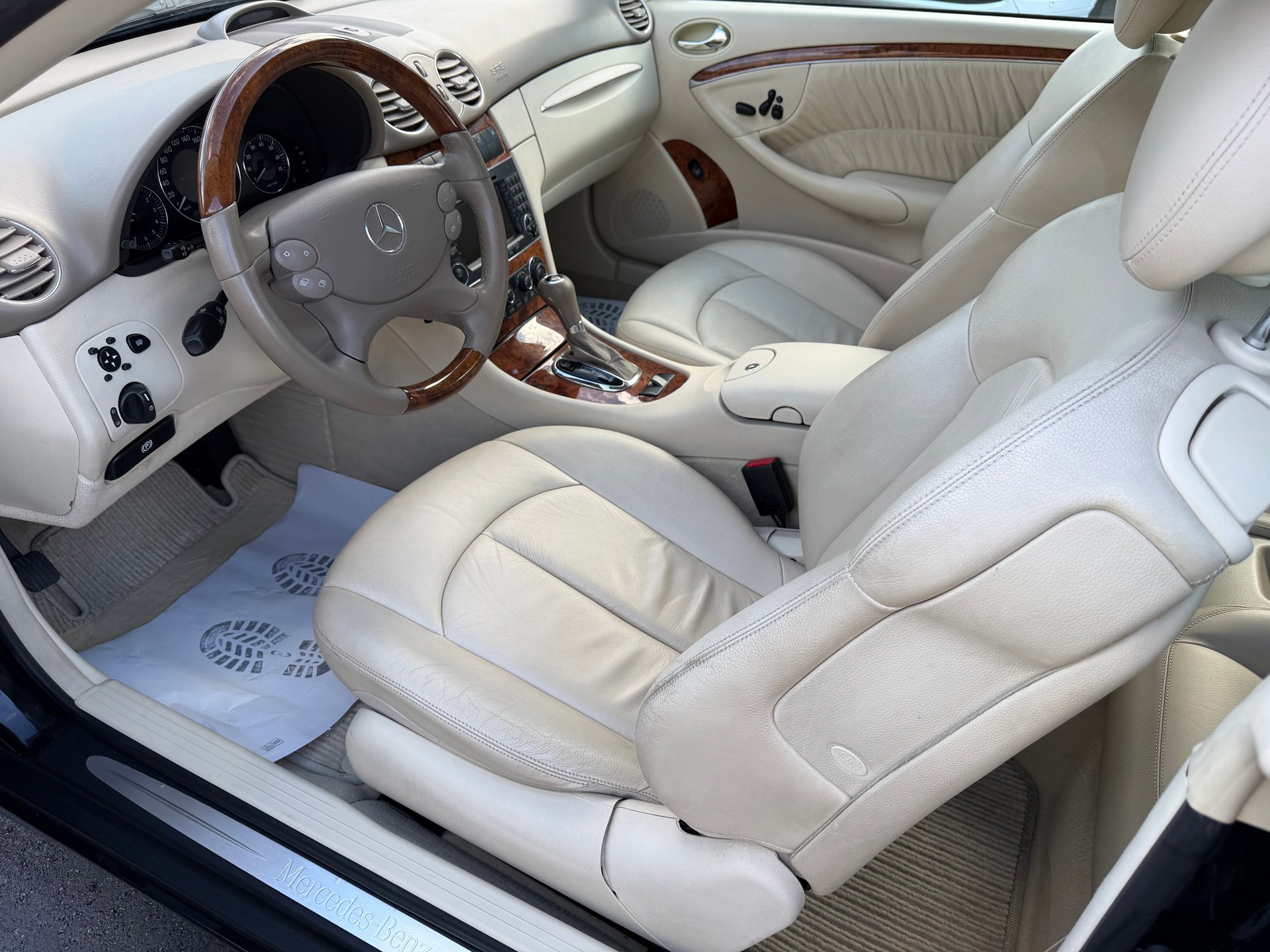 MERCEDES-BENZ CLK 350 Elégance 7G-Tronic-image-8