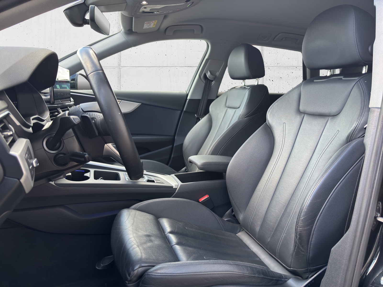 AUDI A4 Avant 40 TDI S line Competition Black quattro S-tronic mit 5 Jahre Werksgarantie max. 100'000km-image-27
