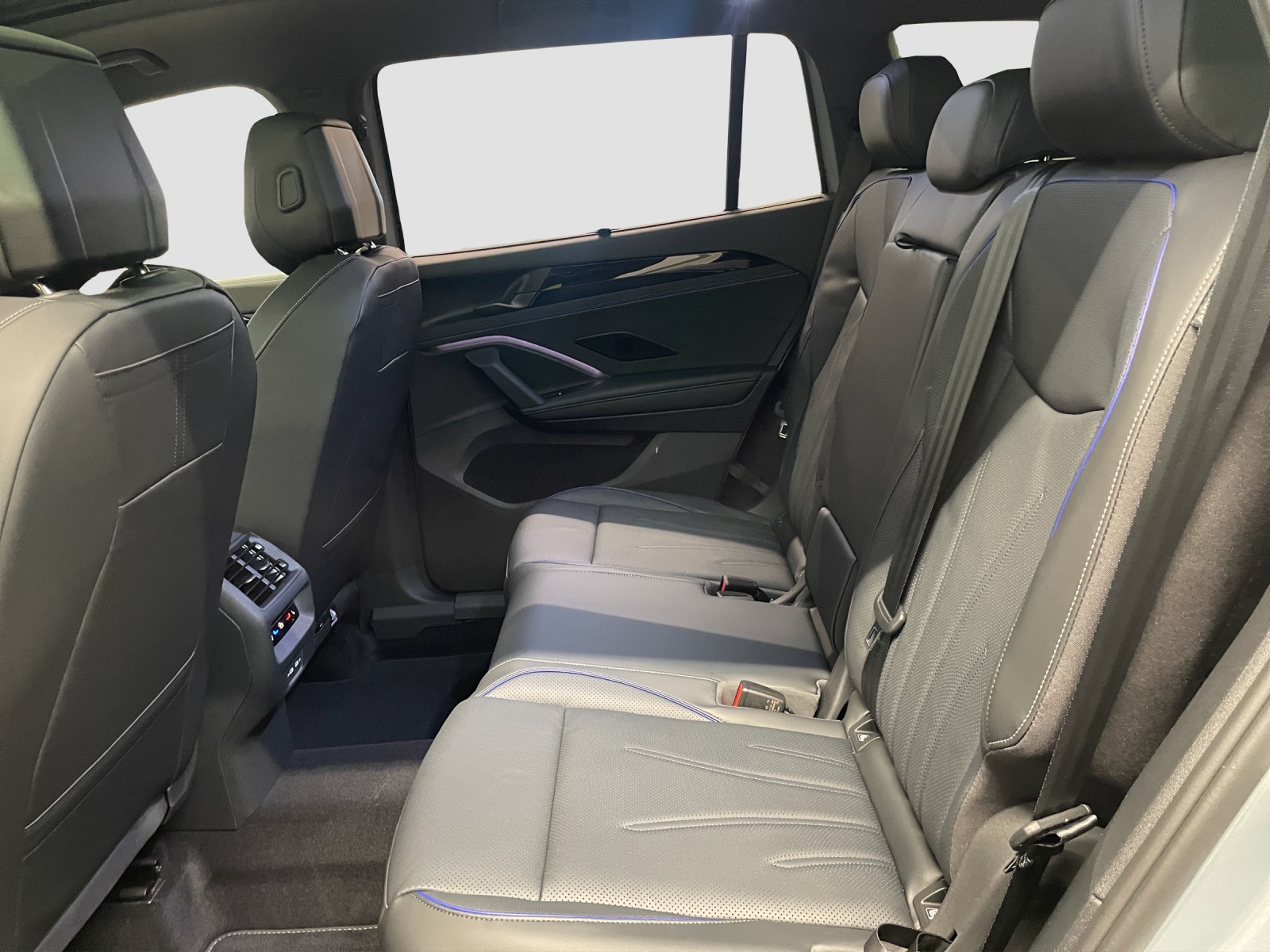 VW Tayron 2.0 TSI R-Line United DSG 4Motion-image-12