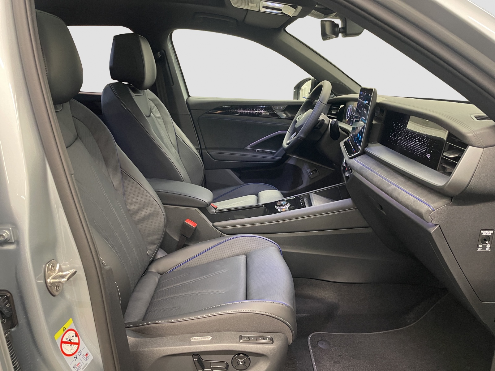 VW Tayron 2.0 TSI R-Line United DSG 4Motion-image-13