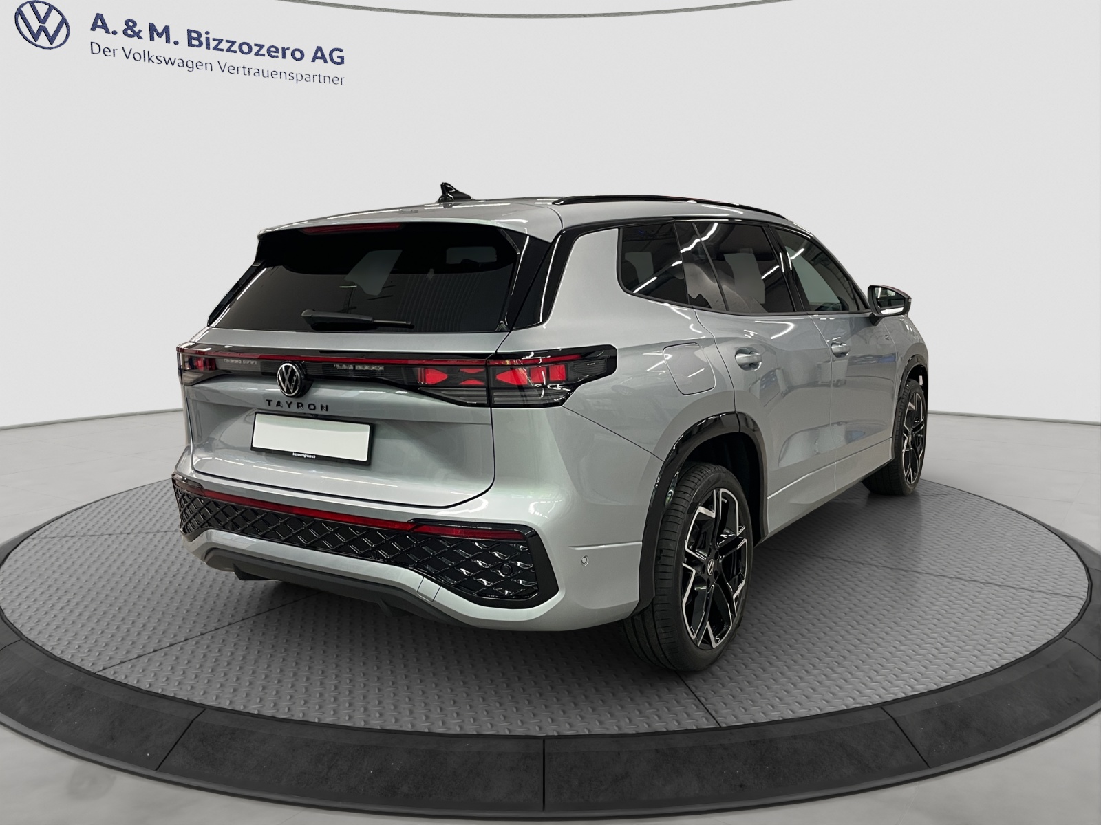 VW Tayron 2.0 TSI R-Line United DSG 4Motion-image-4