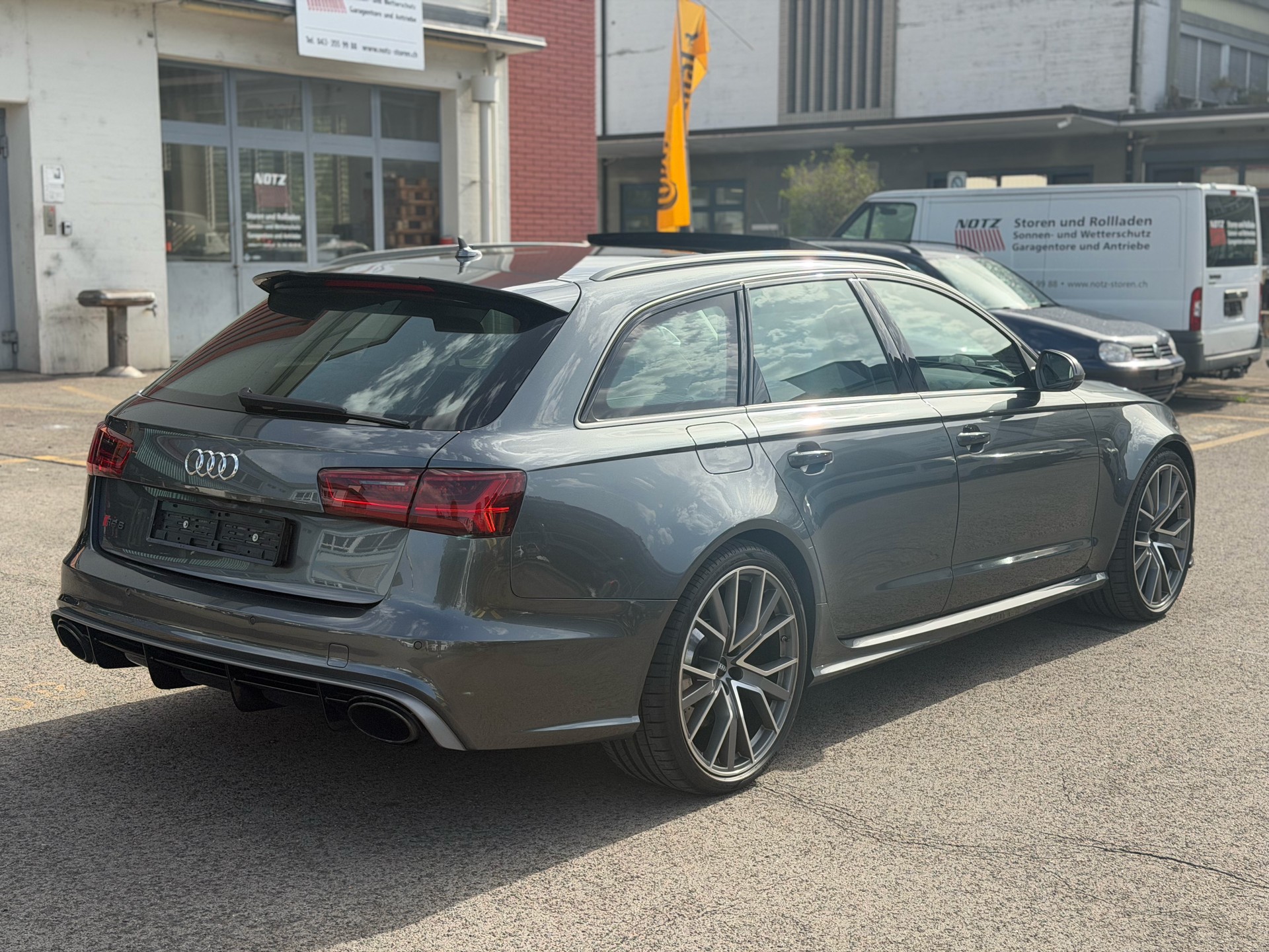 AUDI RS6 Avant 4.0 TFSI V8 performance quattro-image-2