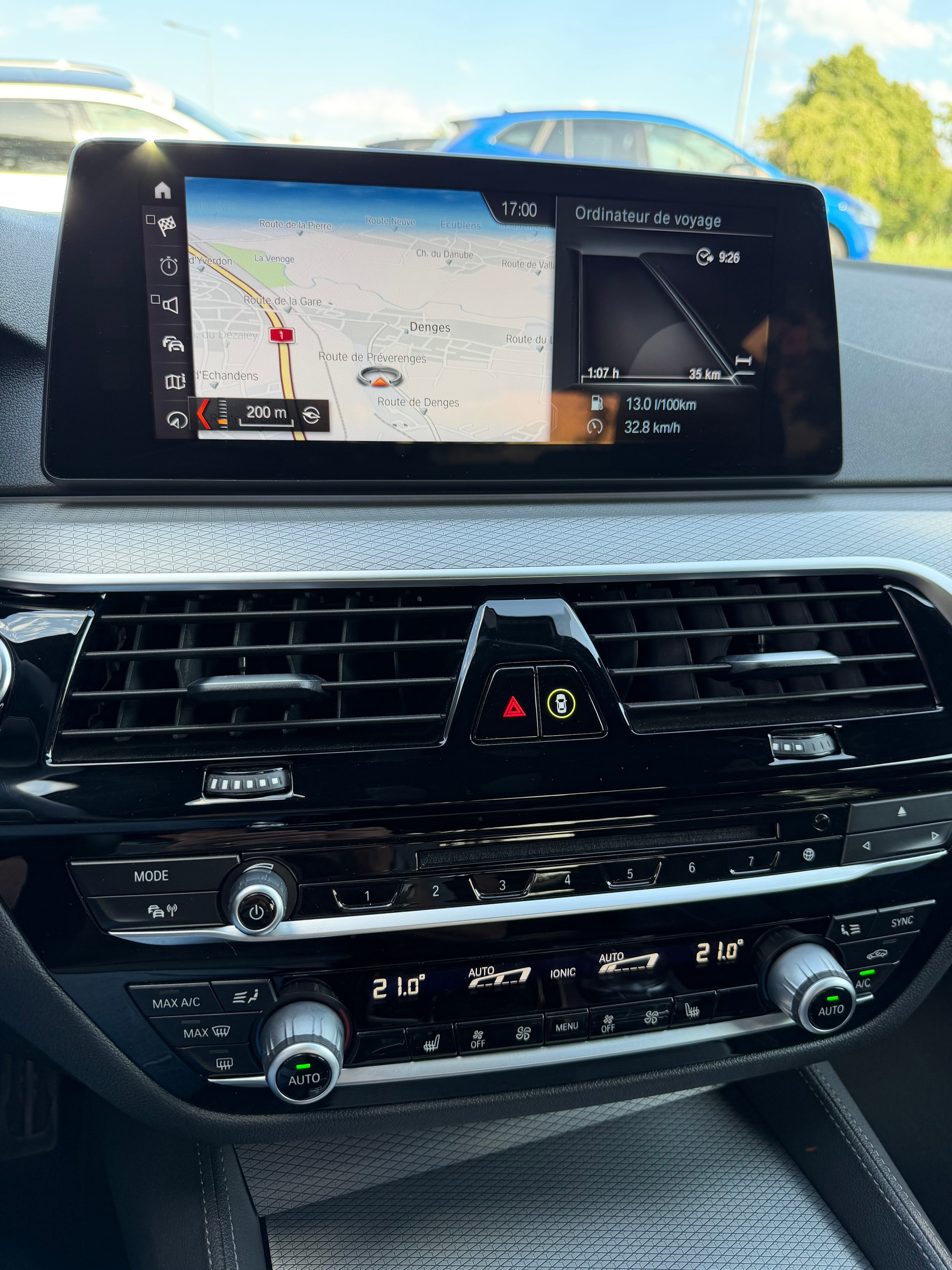 BMW 530e iPerformance Steptronic M Sport-image-5