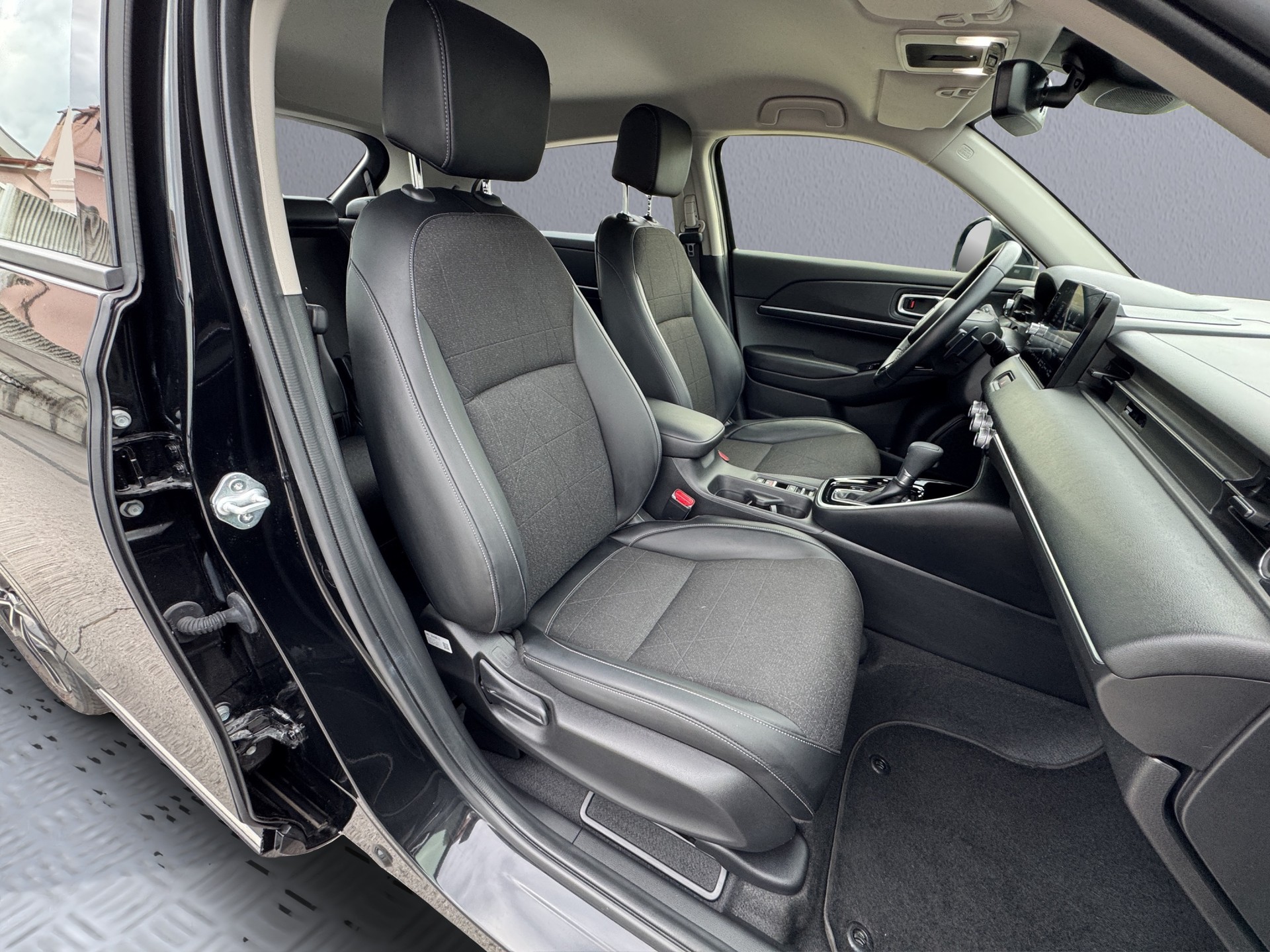 HONDA HR-V 1.5 i-MMD Advance-image-15