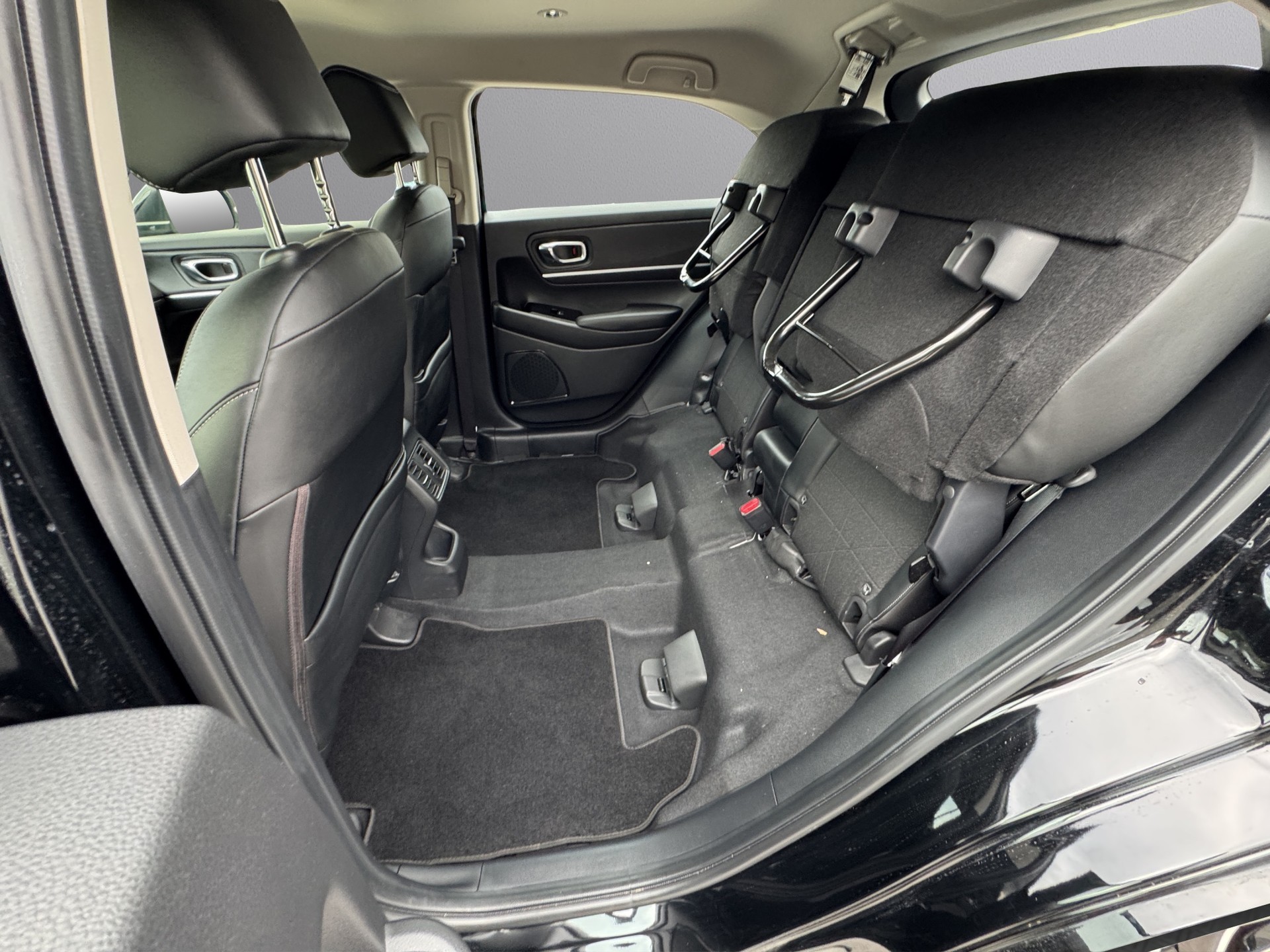 HONDA HR-V 1.5 i-MMD Advance-image-17