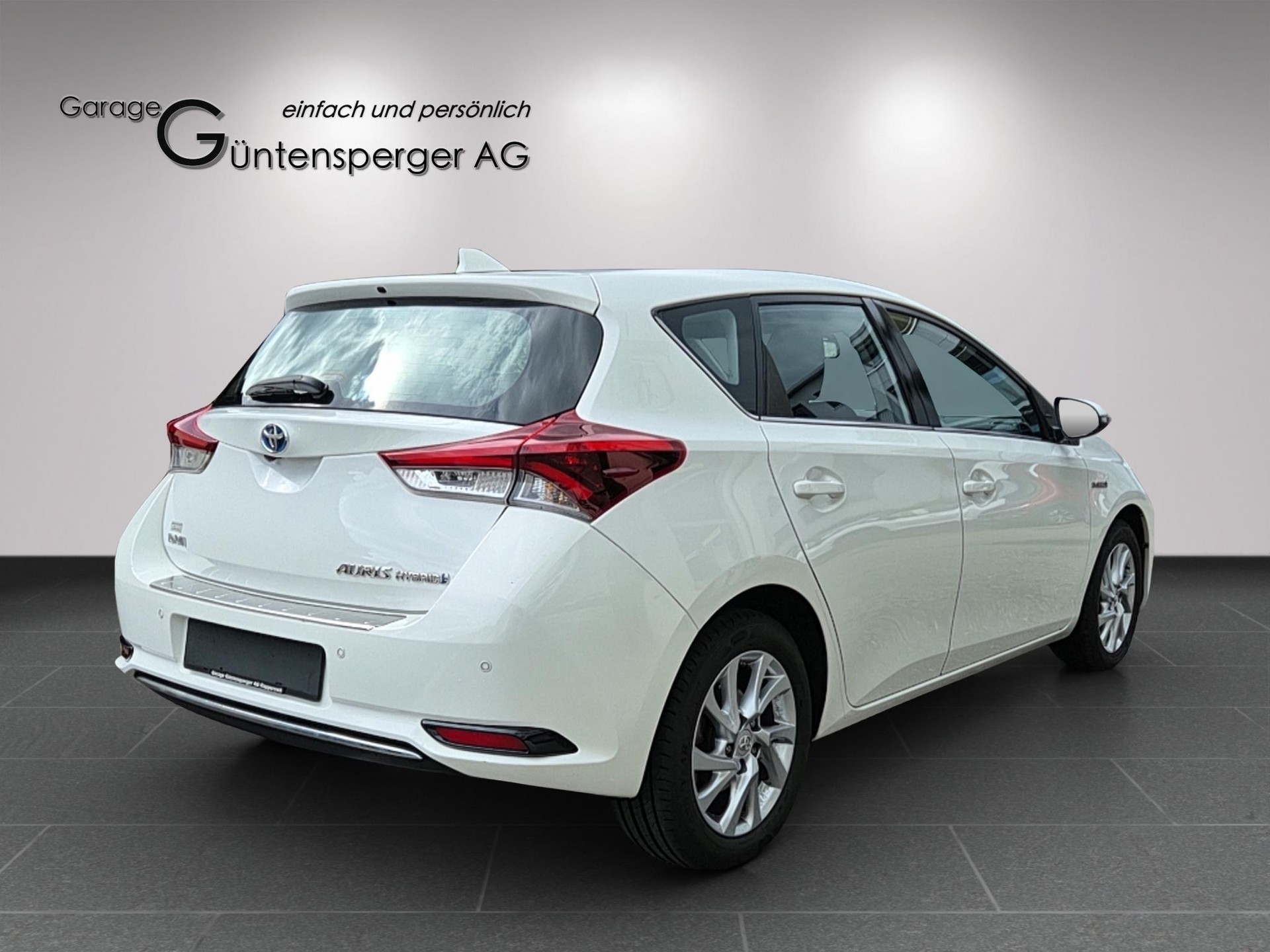 TOYOTA Auris 1.8 HSD Trend-image-4