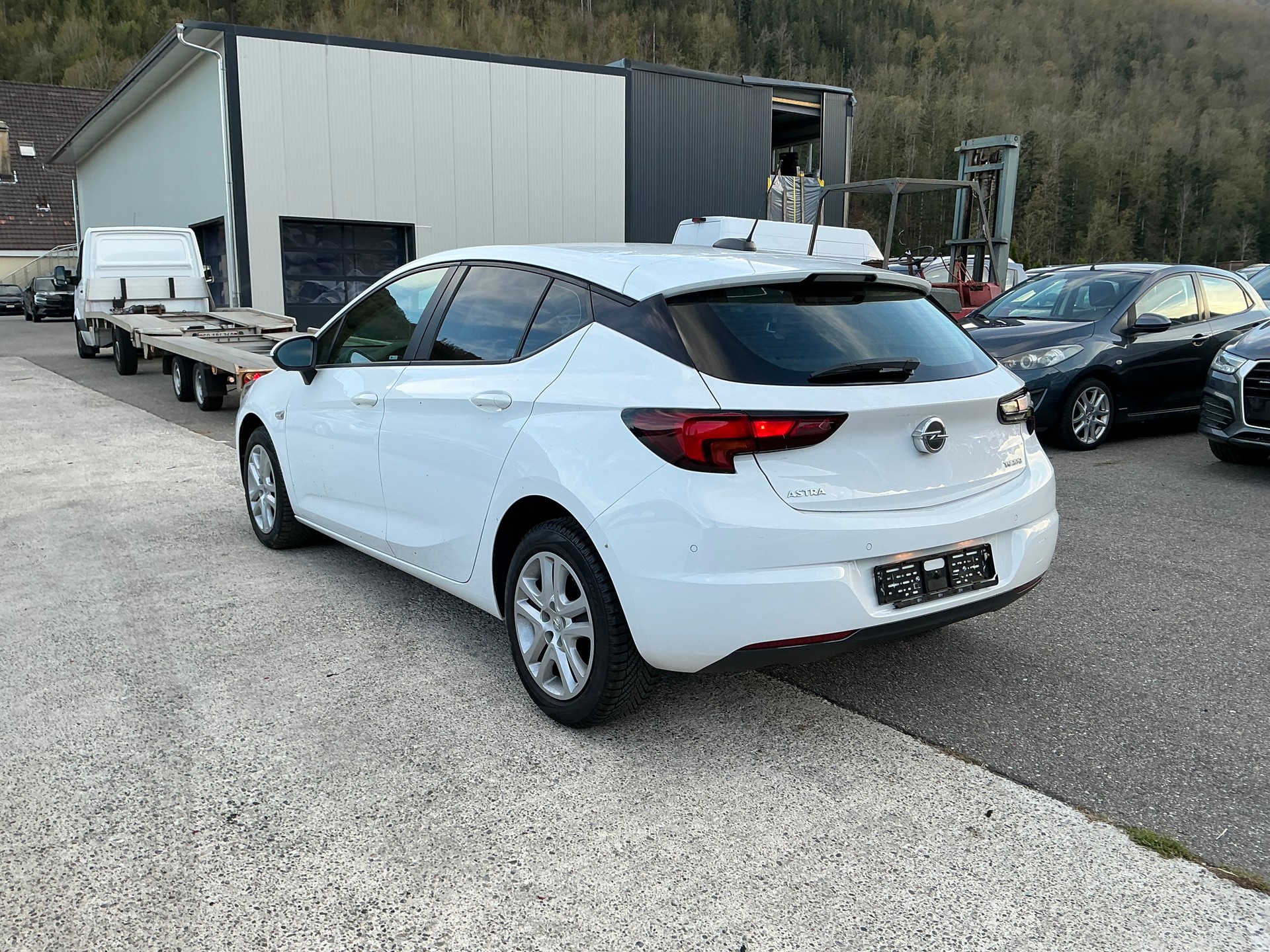 OPEL Astra 1.4i Turbo Dynamic Automatic-image-3