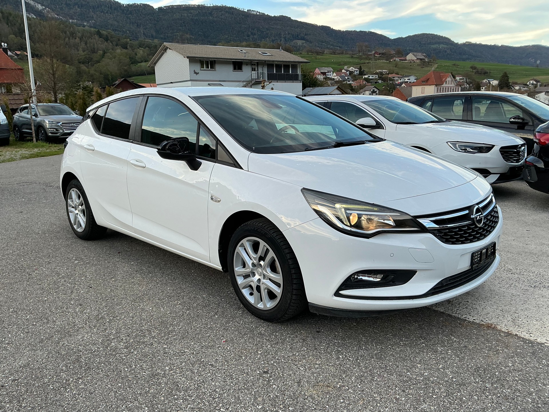 OPEL Astra 1.4i Turbo Dynamic Automatic-image-1