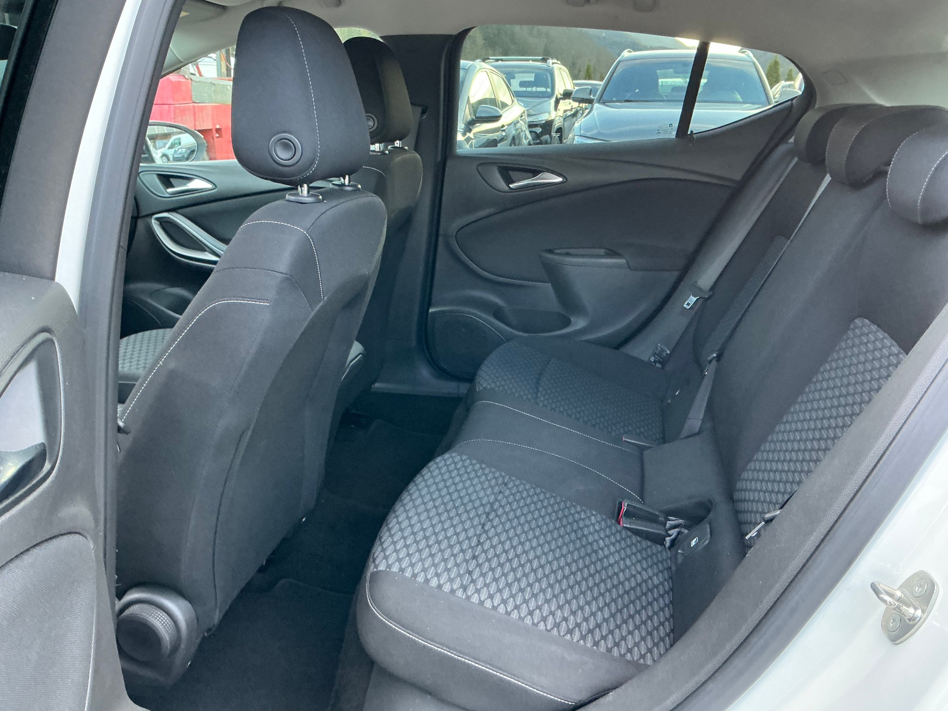 OPEL Astra 1.4i Turbo Dynamic Automatic-image-5