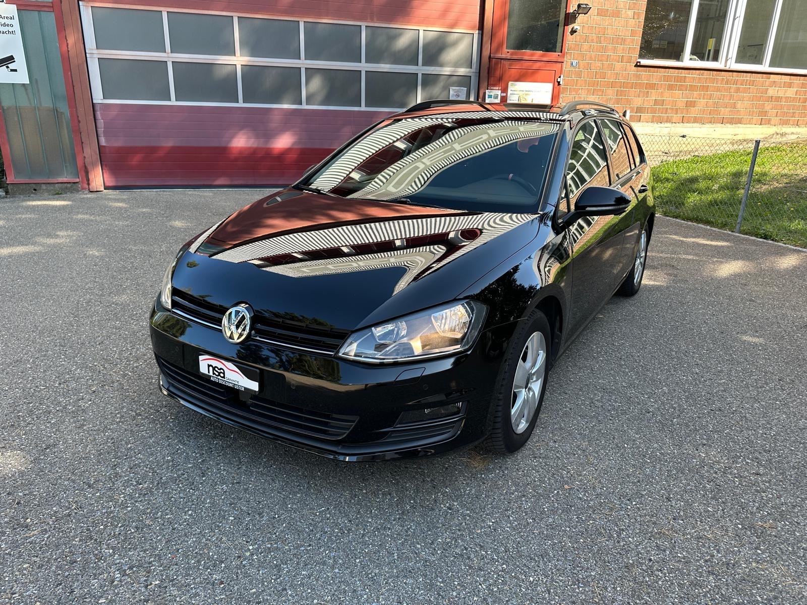 VW Golf Variant 1.4 TSI Comfortline DSG-image-2